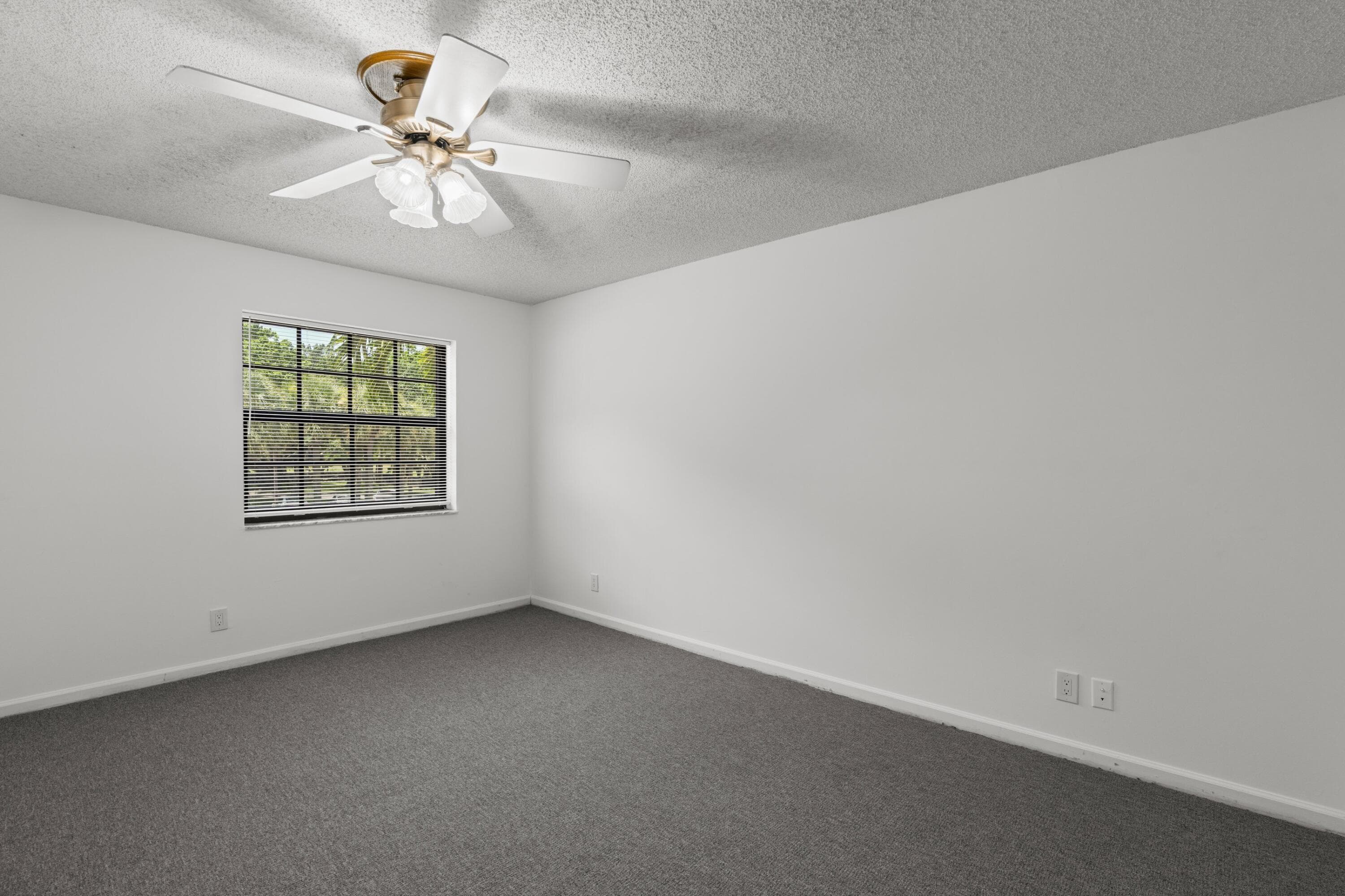 471 Ashwood Place, Boca Raton, FL 33431 14