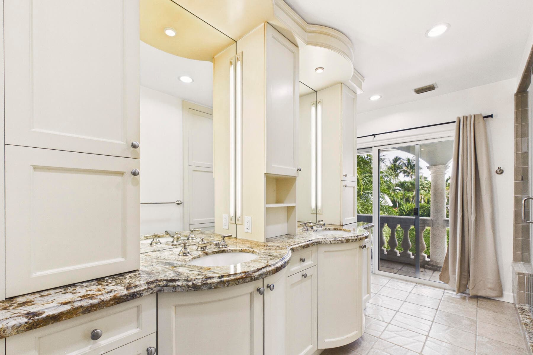107 FLAGLER PROMENADE S, West Palm Beach, FL 33405 32