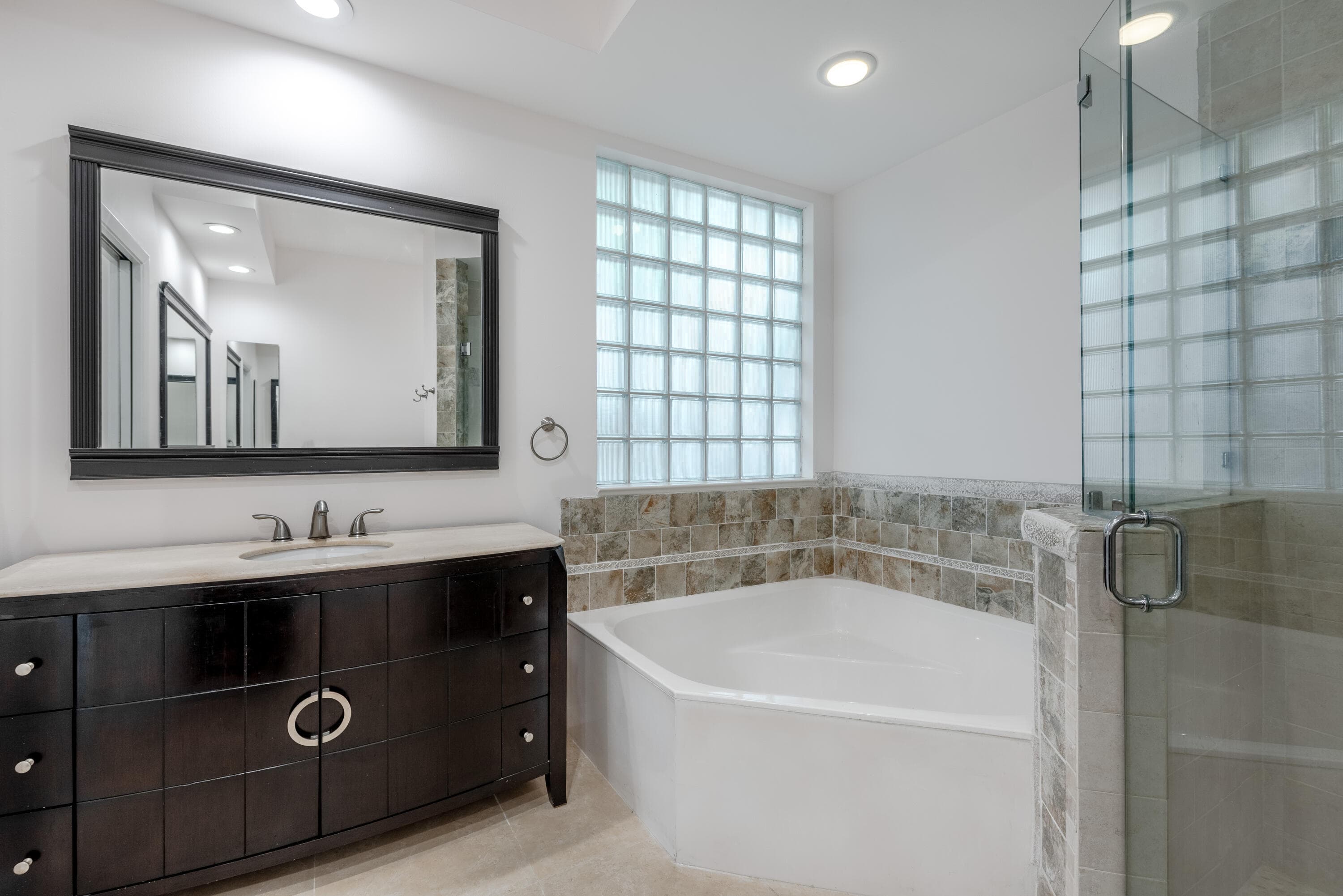 23390 TORRE Circle, Boca Raton, FL 33433 32