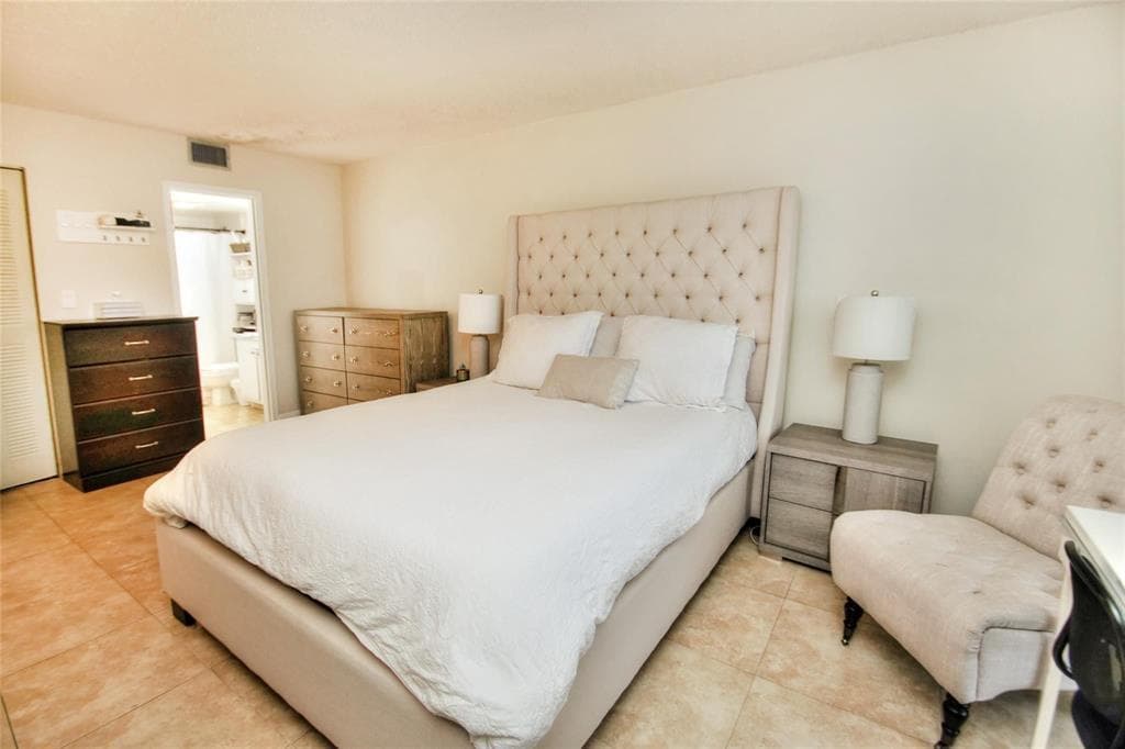 8401 LAGOS DE CAMPO Boulevard 306V, Tamarac, FL 33321 7