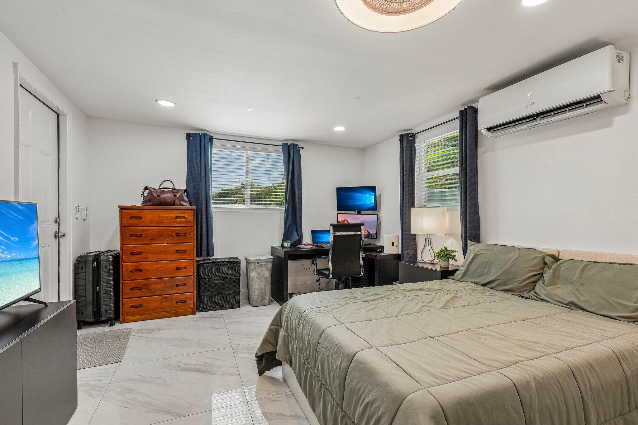 2001 N 22ND Avenue, Hollywood, FL 33020 40