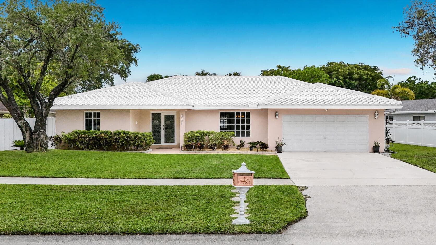 851 E Plantation Circle, Plantation, FL 33324 56