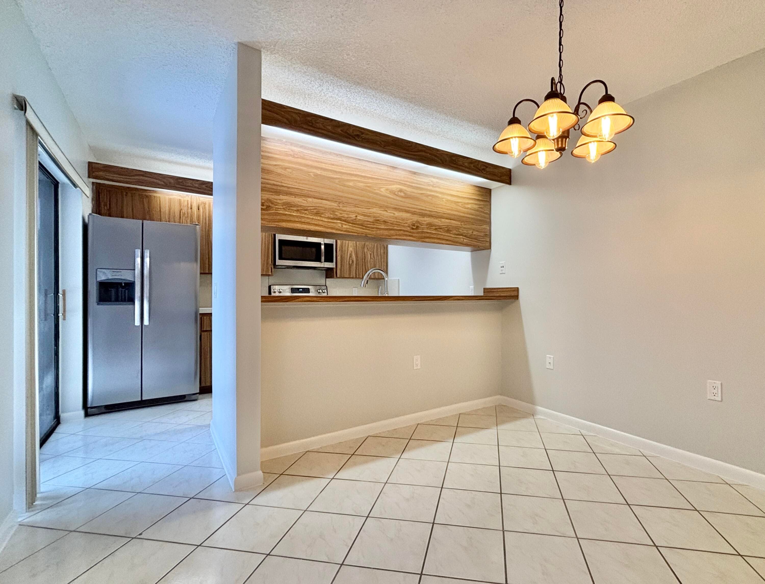 1402 14th Way, West Palm Beach, FL 33407 5