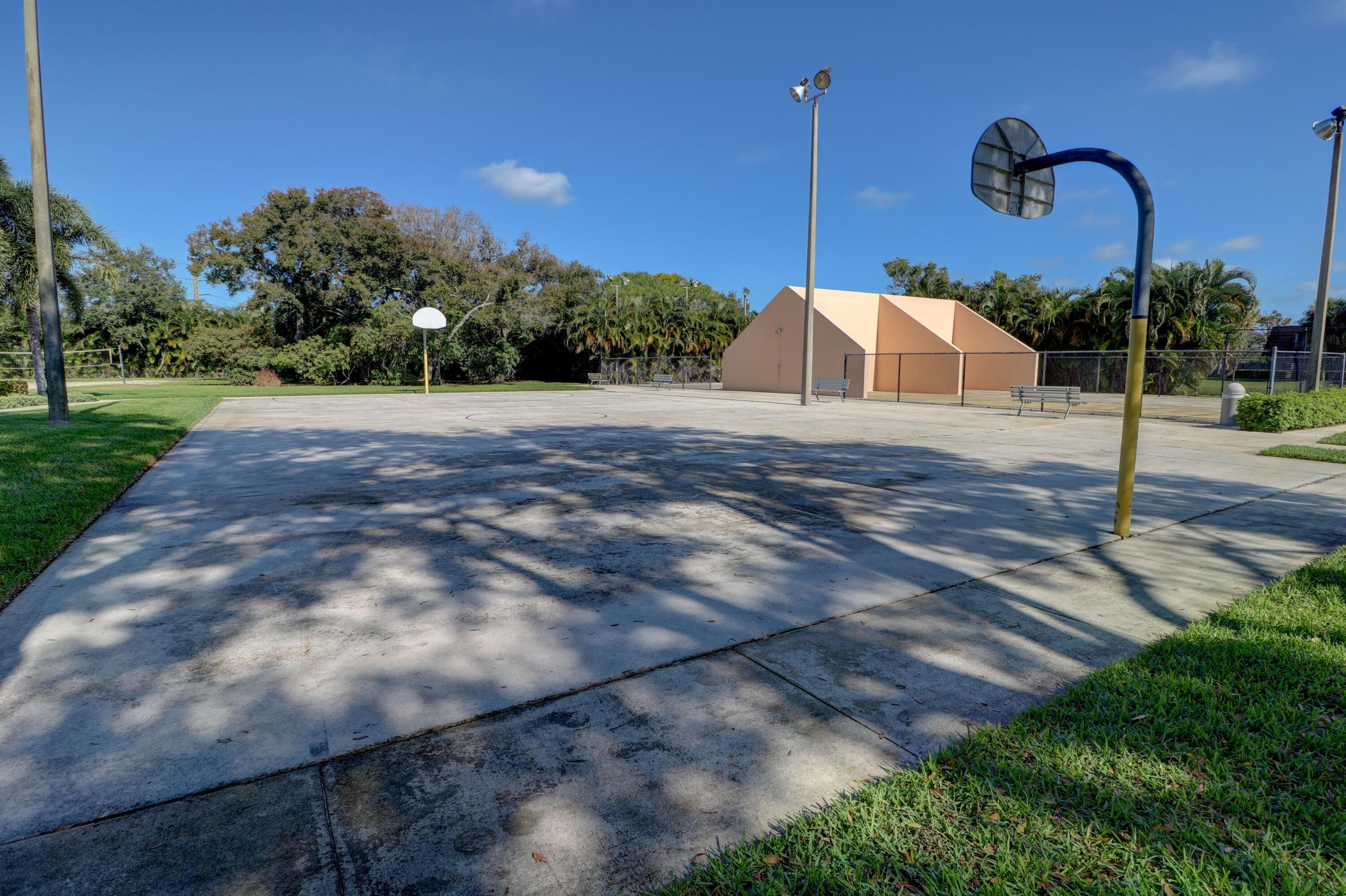 1402 14th Way, West Palm Beach, FL 33407 14