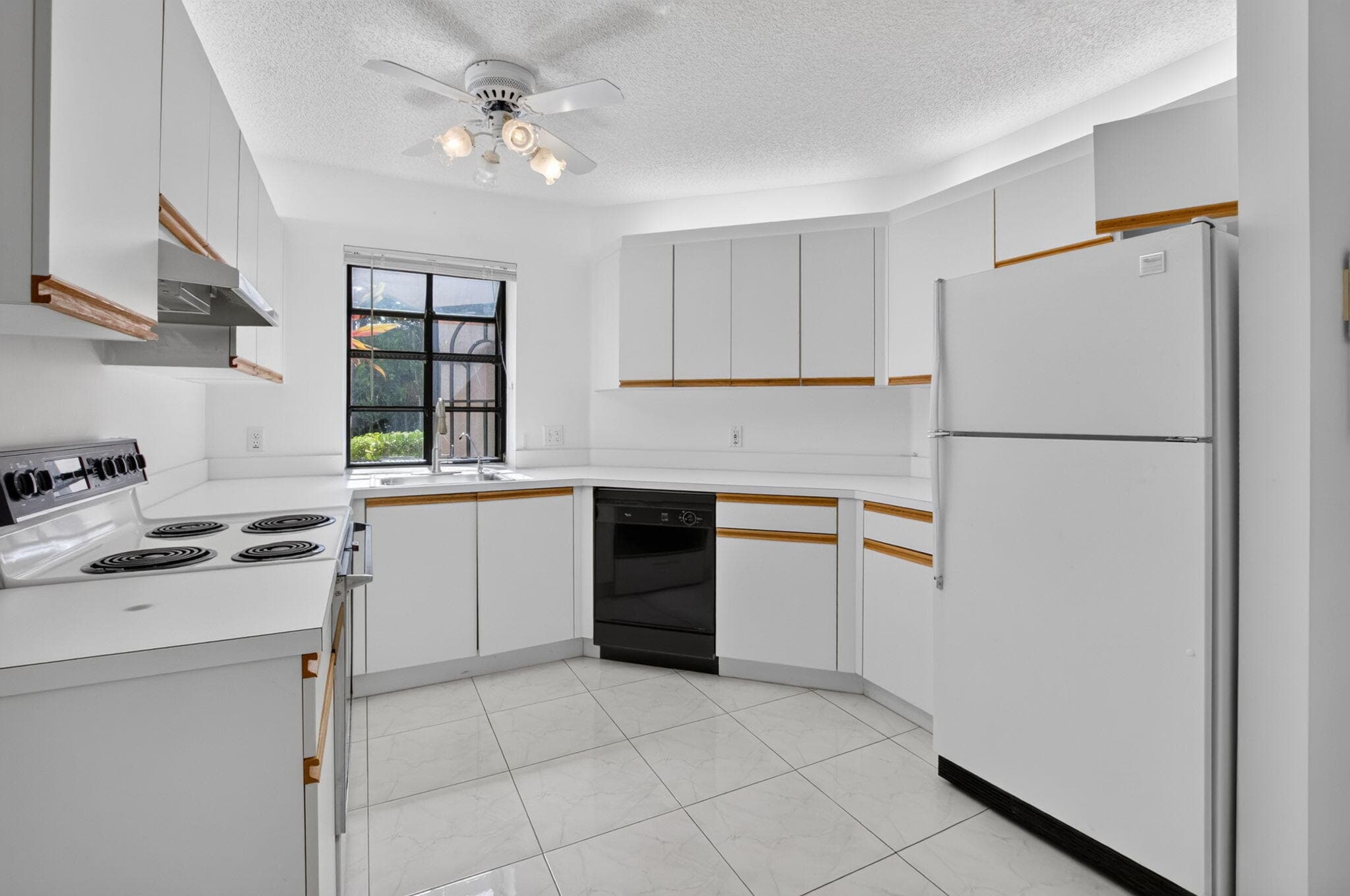 5187 Europa Drive F, Boynton Beach, FL 33437 11