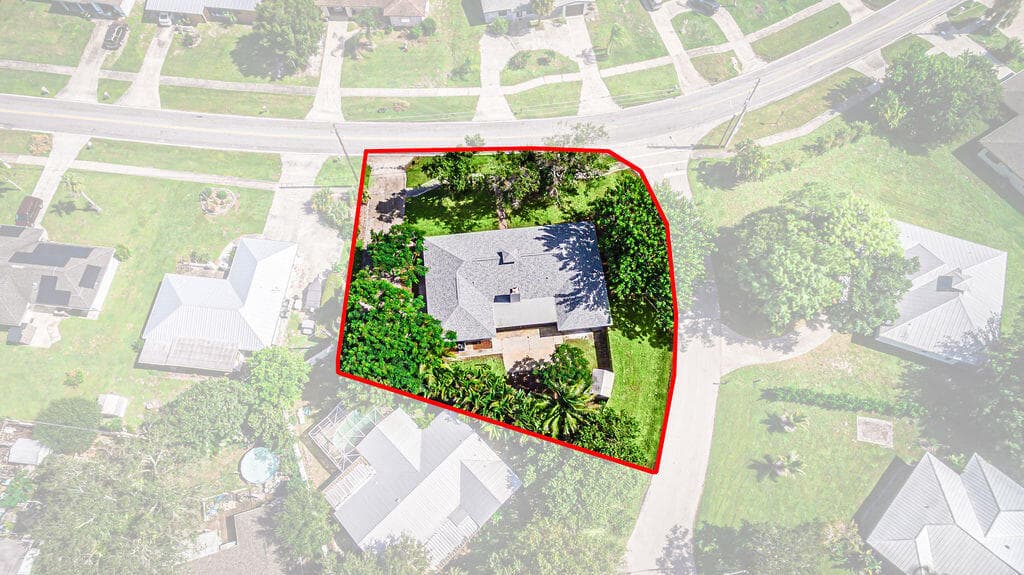 300 RIOMAR Drive, Port St. Lucie, FL 34952 38