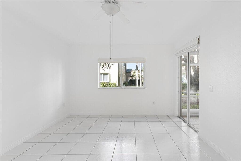 7937 EXETER Circle E 102, Tamarac, FL 33321 12