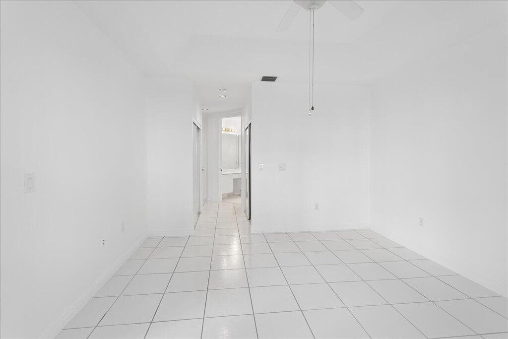 7937 EXETER Circle E 102, Tamarac, FL 33321 13