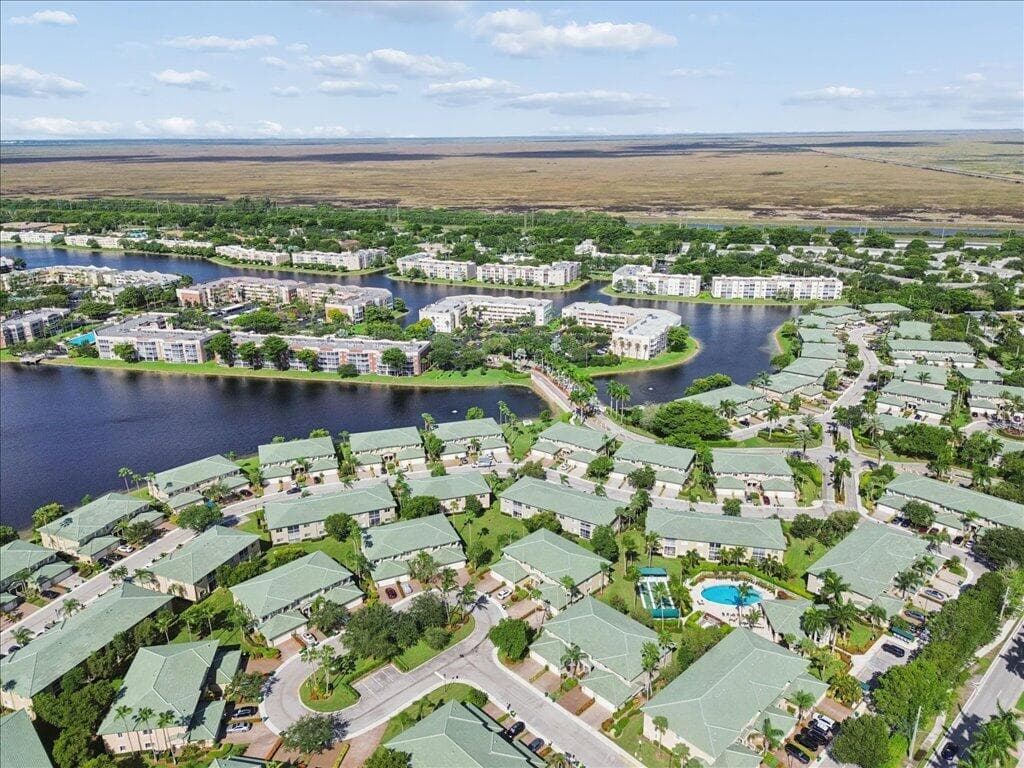 7937 EXETER Circle E 102, Tamarac, FL 33321 26