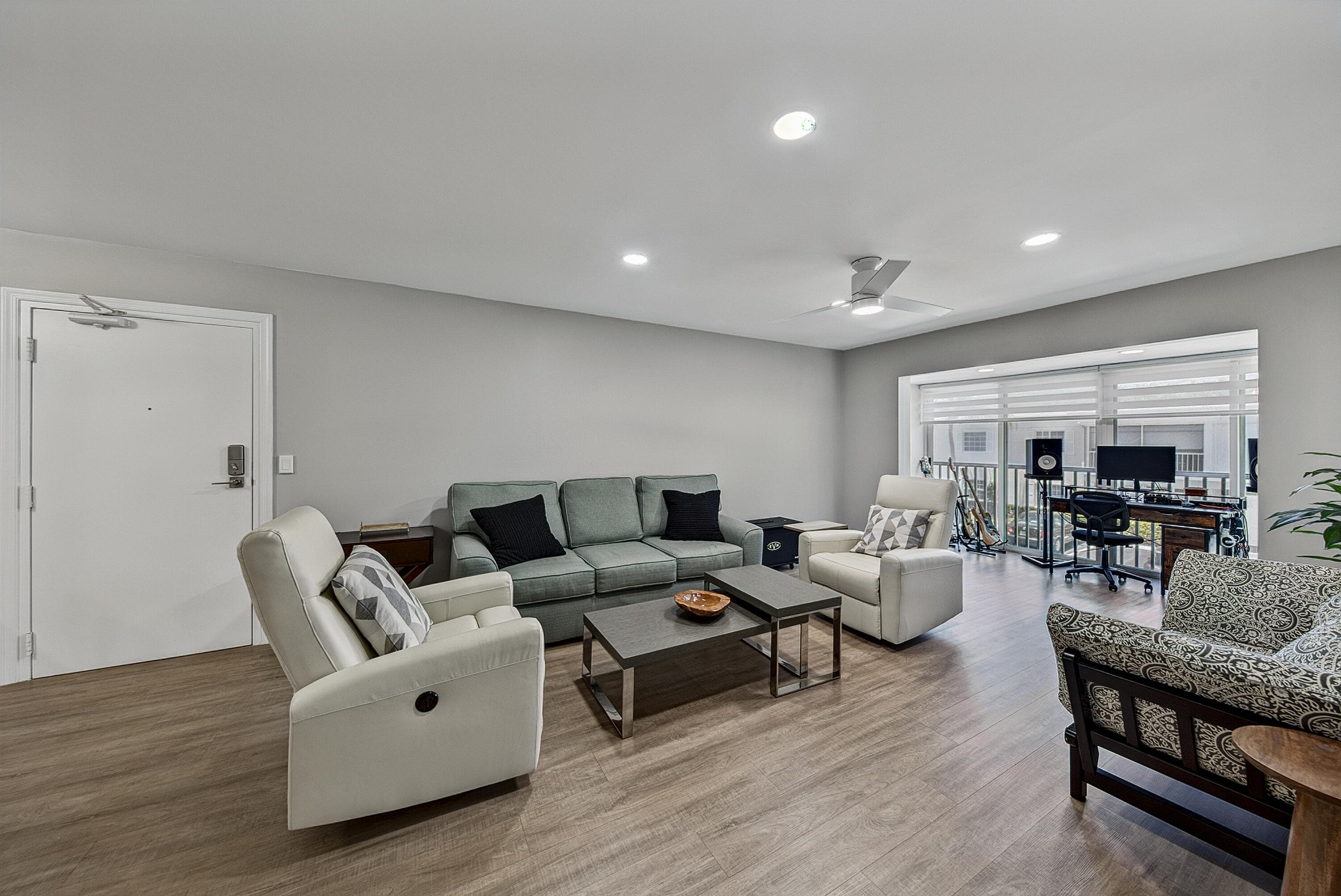 6457 BAY CLUB Drive 3, Fort Lauderdale, FL 33308 4