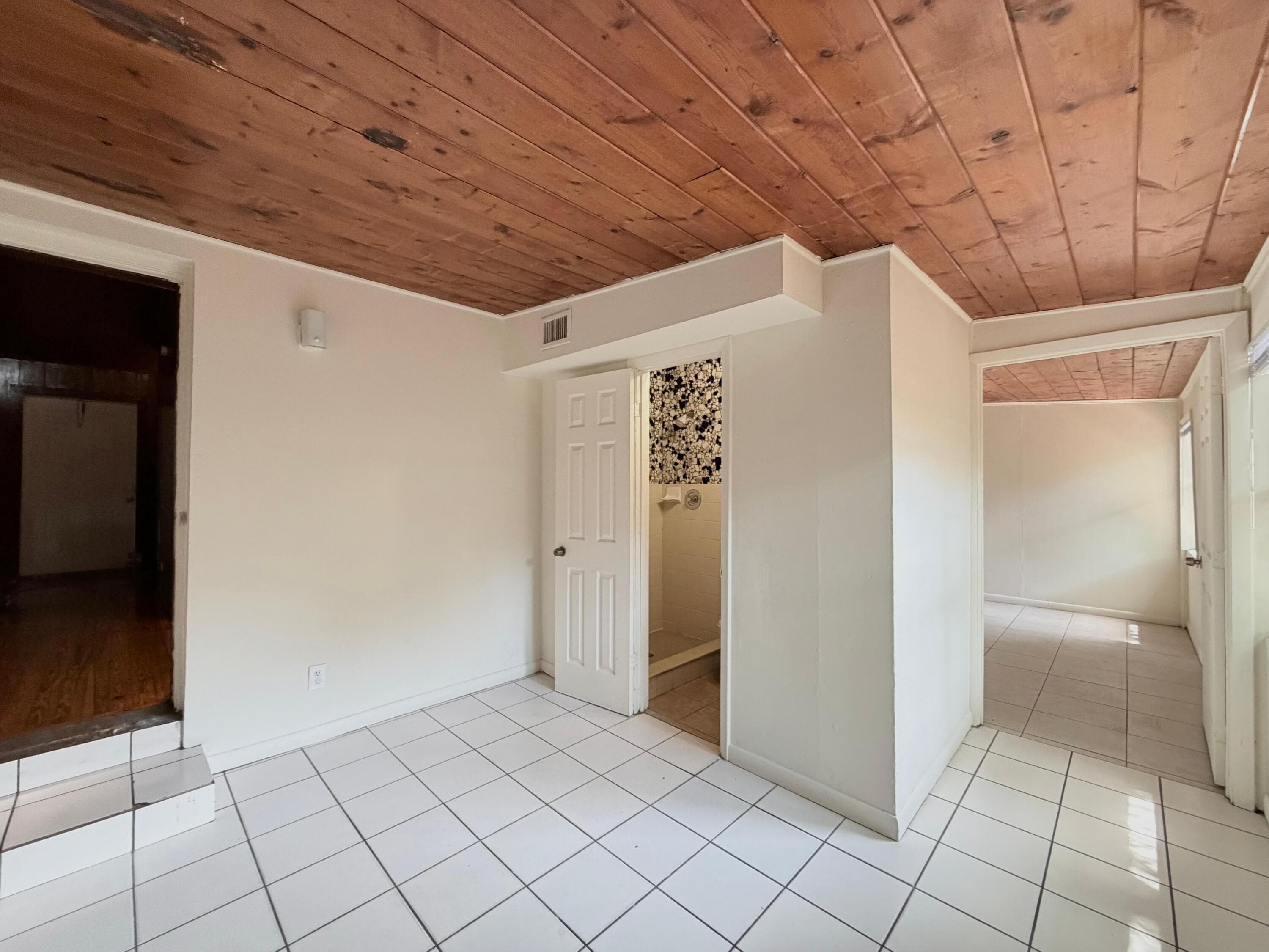 735 46th Street, West Palm Beach, FL 33407 13