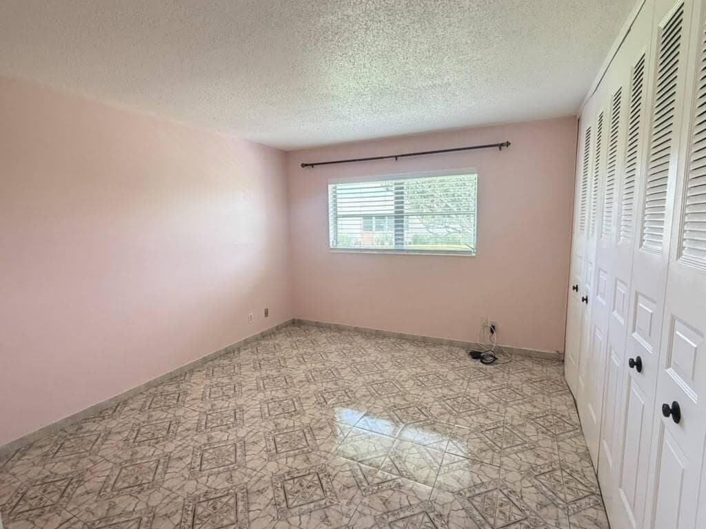 2727 DUDLEY Drive W E, West Palm Beach, FL 33415 9