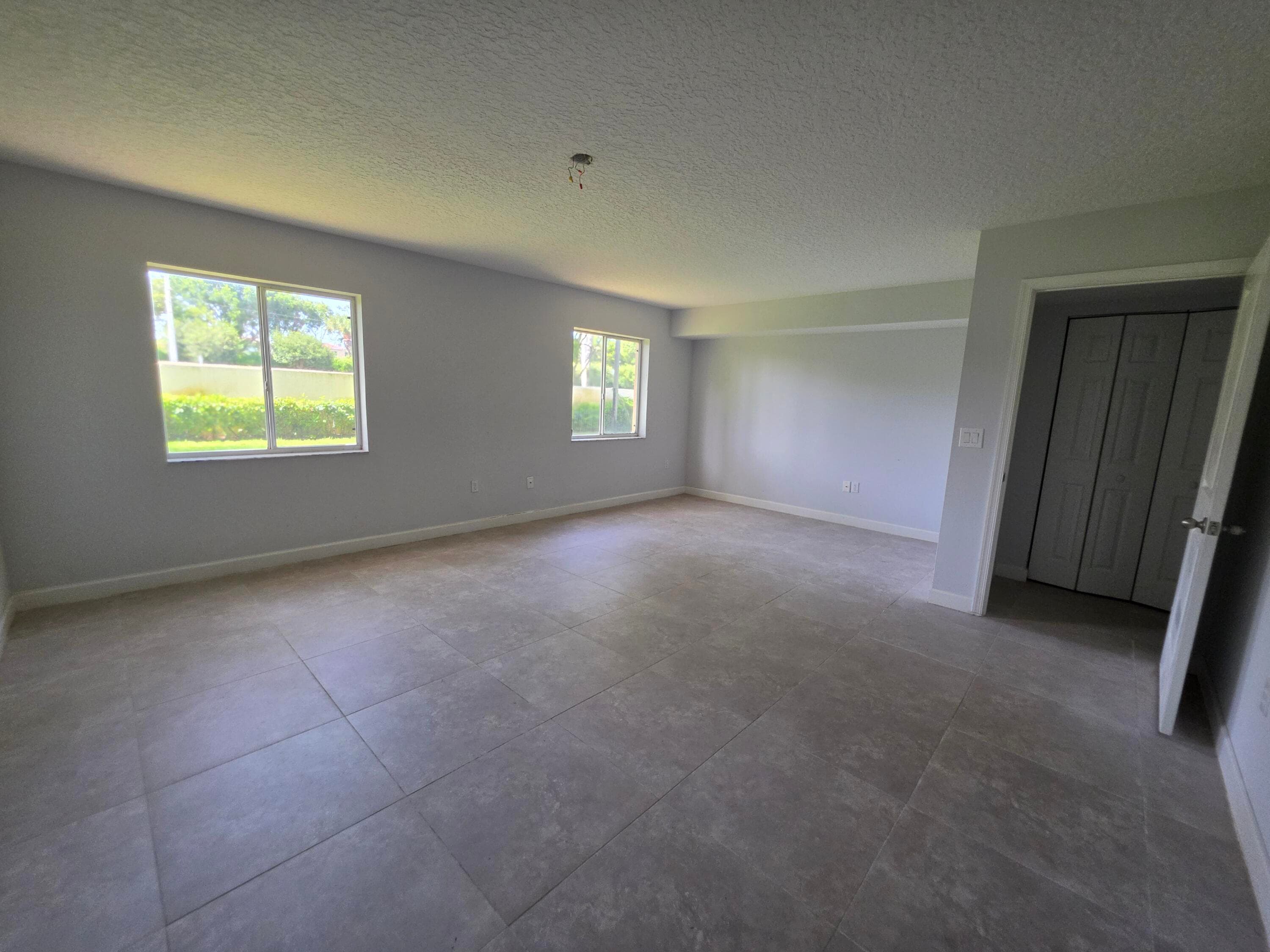 5951 REGAL GLEN Drive 104, Boynton Beach, FL 33437 23