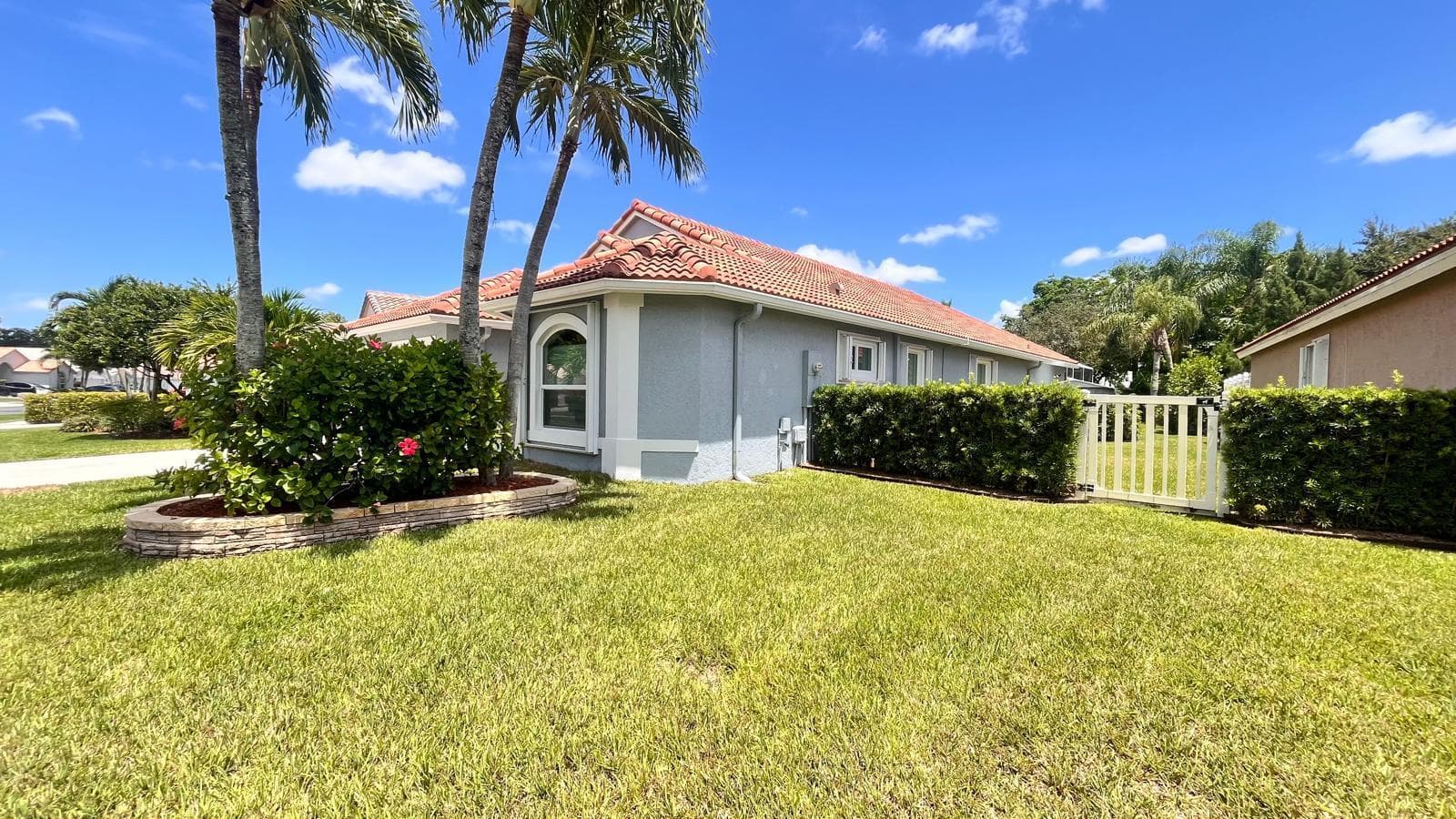 1627 Oak Berry Circle, Wellington, FL 33414 34