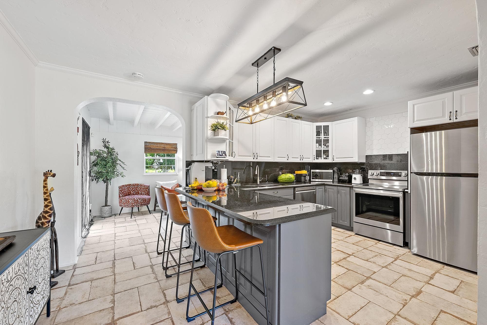 428 PALMETTO Street, West Palm Beach, FL 33405 5