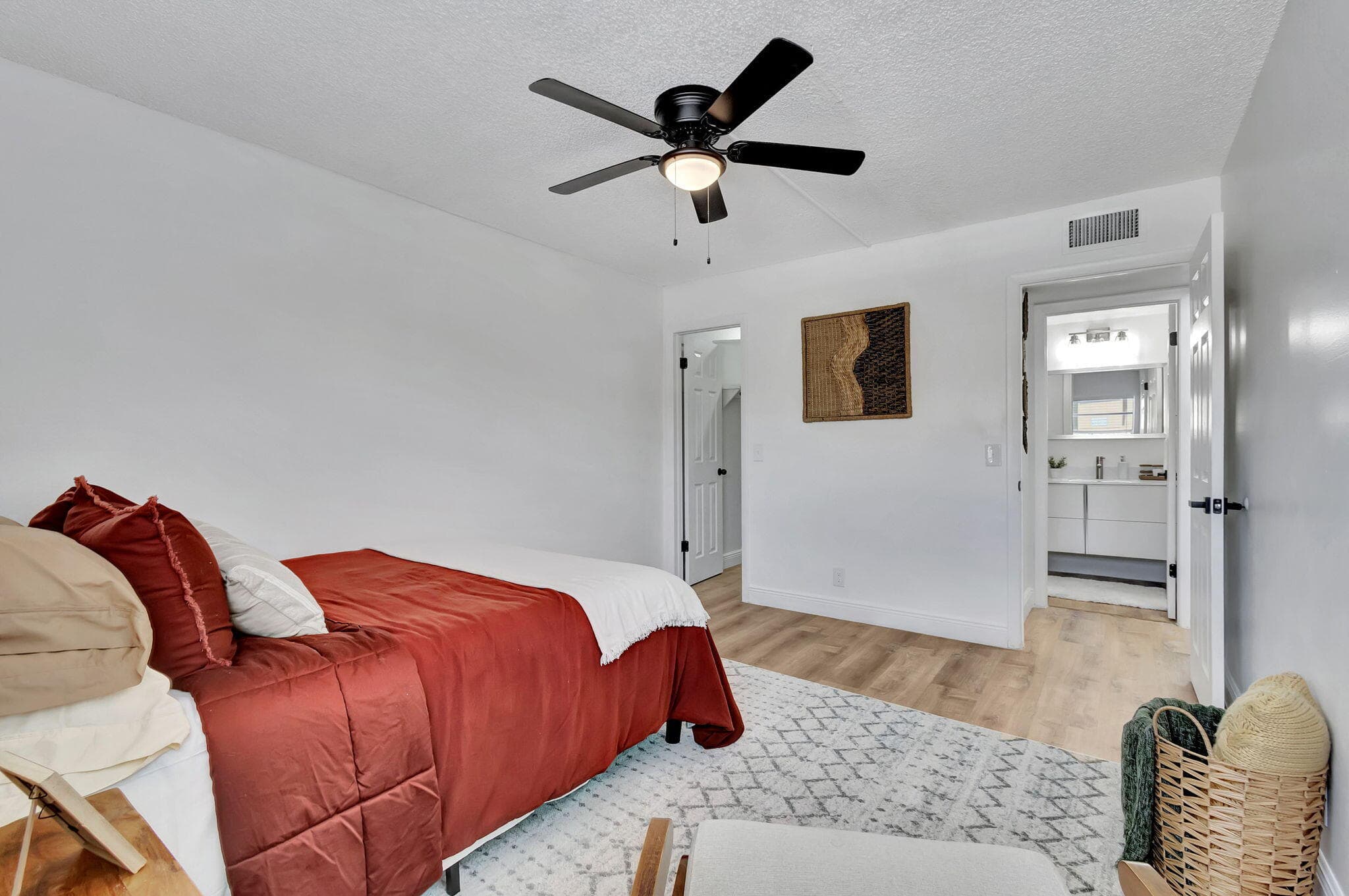 52 BURGUNDY B, Delray Beach, FL 33484 24