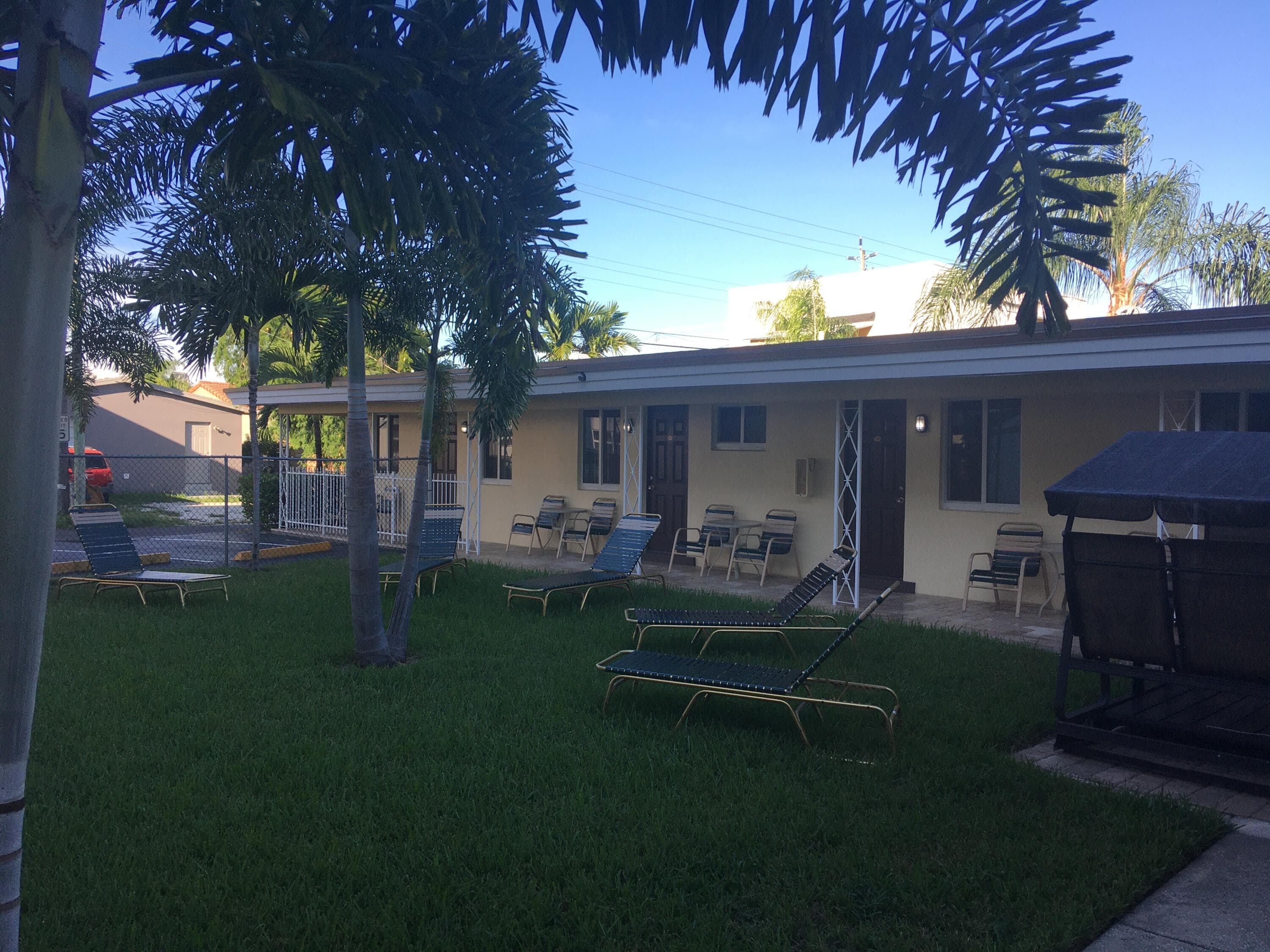 1743 RODMAN Street, Hollywood, FL 33020 4