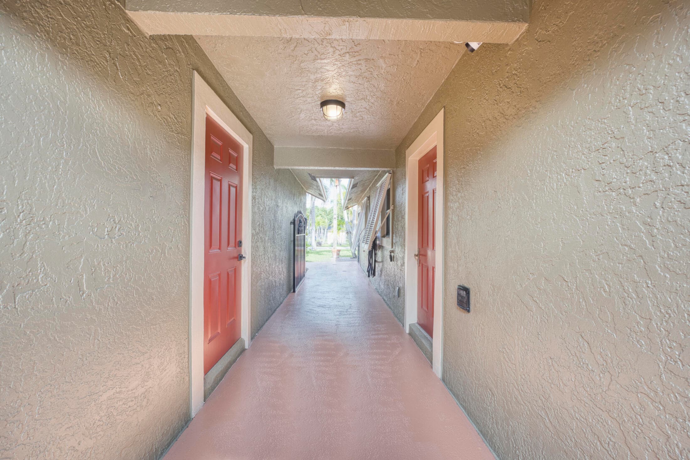 1672 ERIE Terrace, Palm Springs, FL 33406 37
