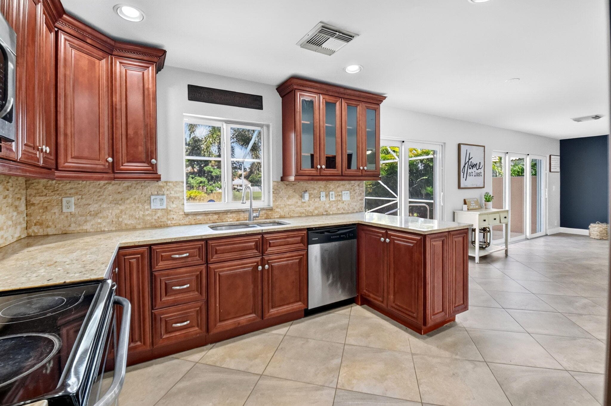 6233 WILLOUGHBY Circle, Lake Worth, FL 33463 12