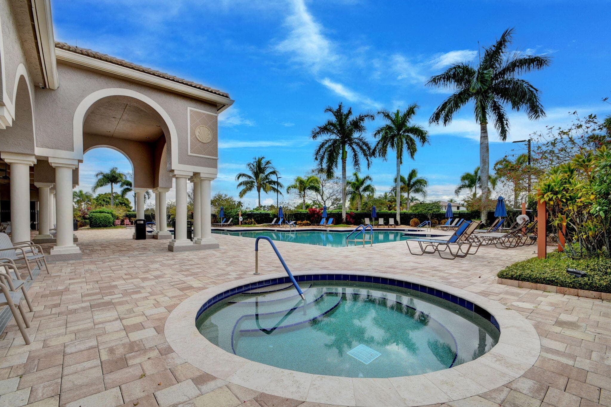 4085 BAHIA ISLE Circle, Wellington, FL 33449 32