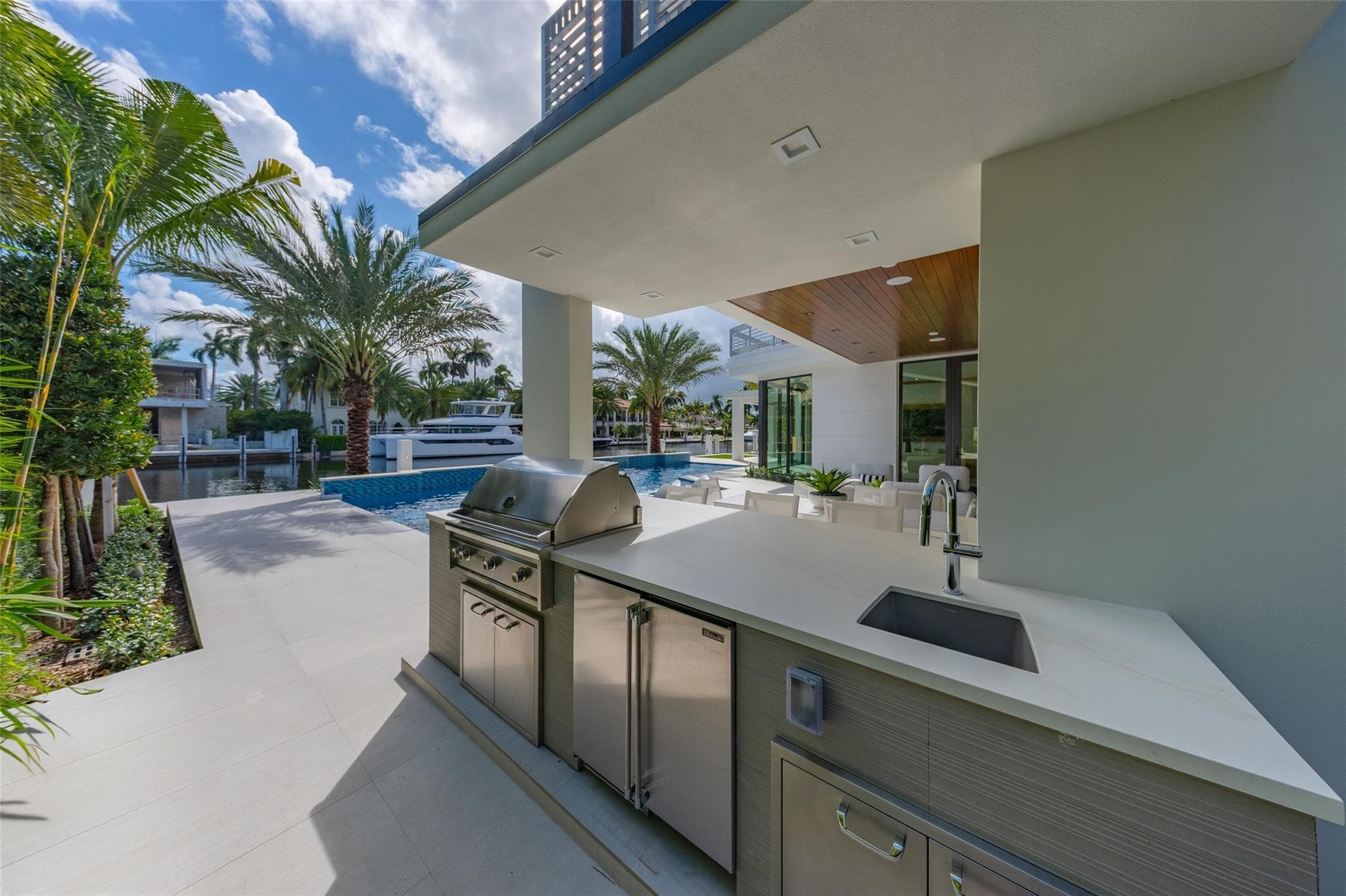 24 FIESTA Way, Fort Lauderdale, FL 33301 71