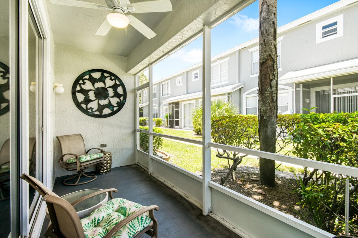 4952 Southard Street, Lake Worth, FL 33463 43