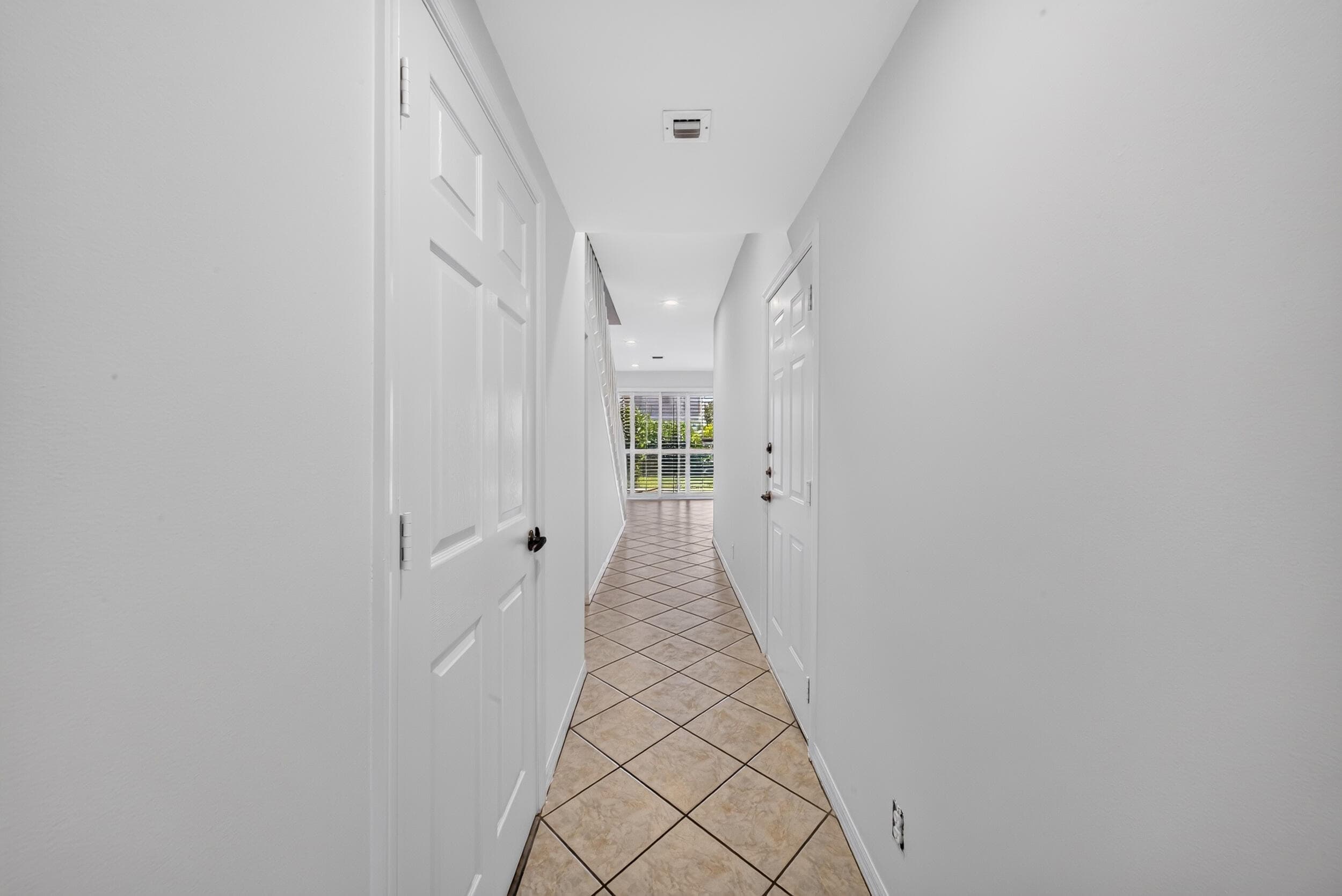 1998 NE 7TH Street 103, Deerfield Beach, FL 33441 9