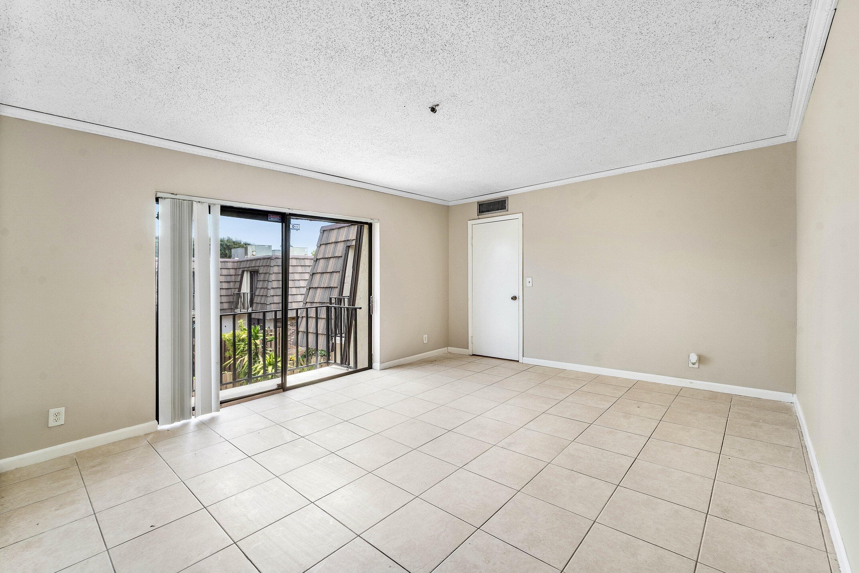 1534 FOREST LAKES Circle D, West Palm Beach, FL 33406 24