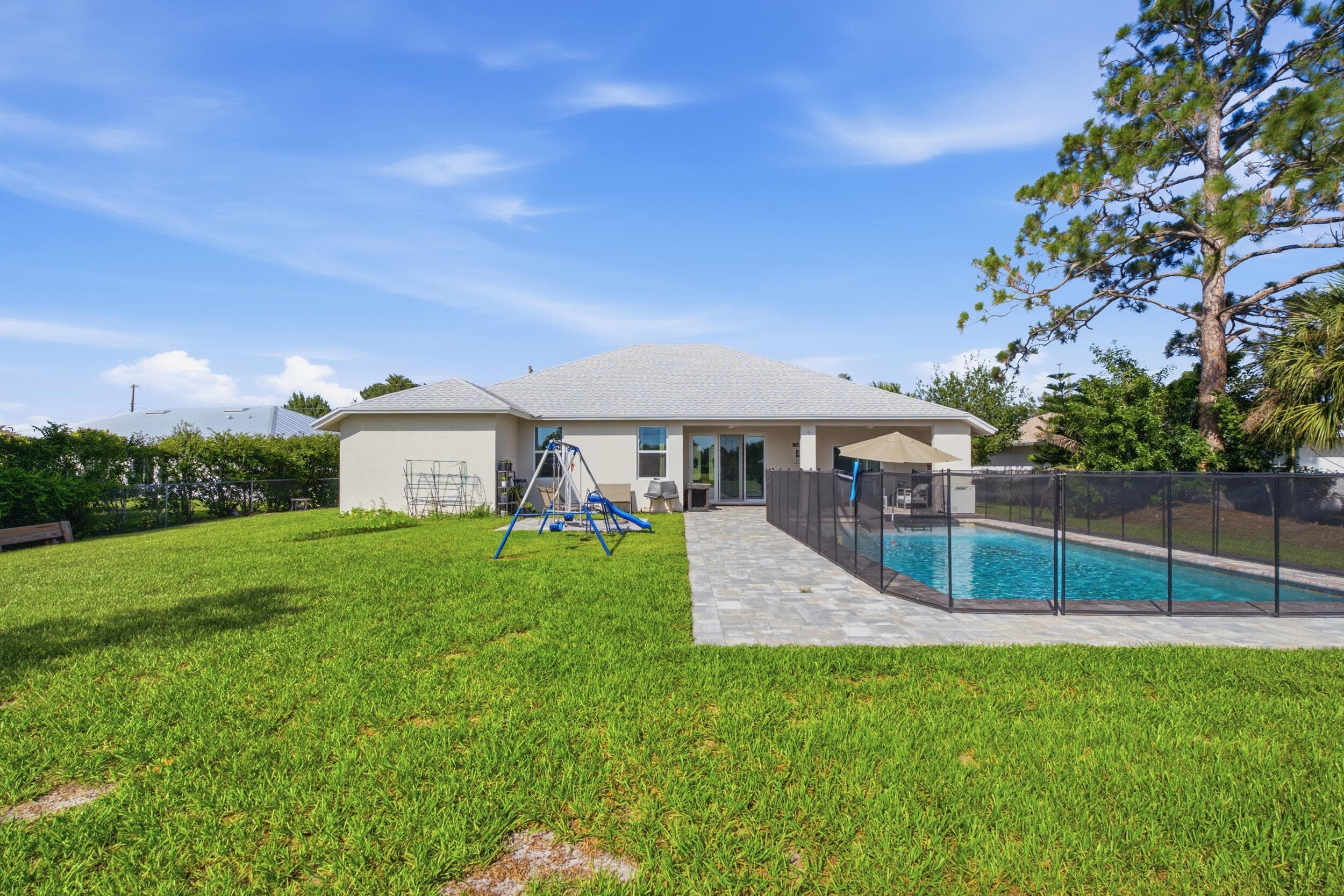 1174 SW Edinburgh Drive, Port St. Lucie, FL 34953 37
