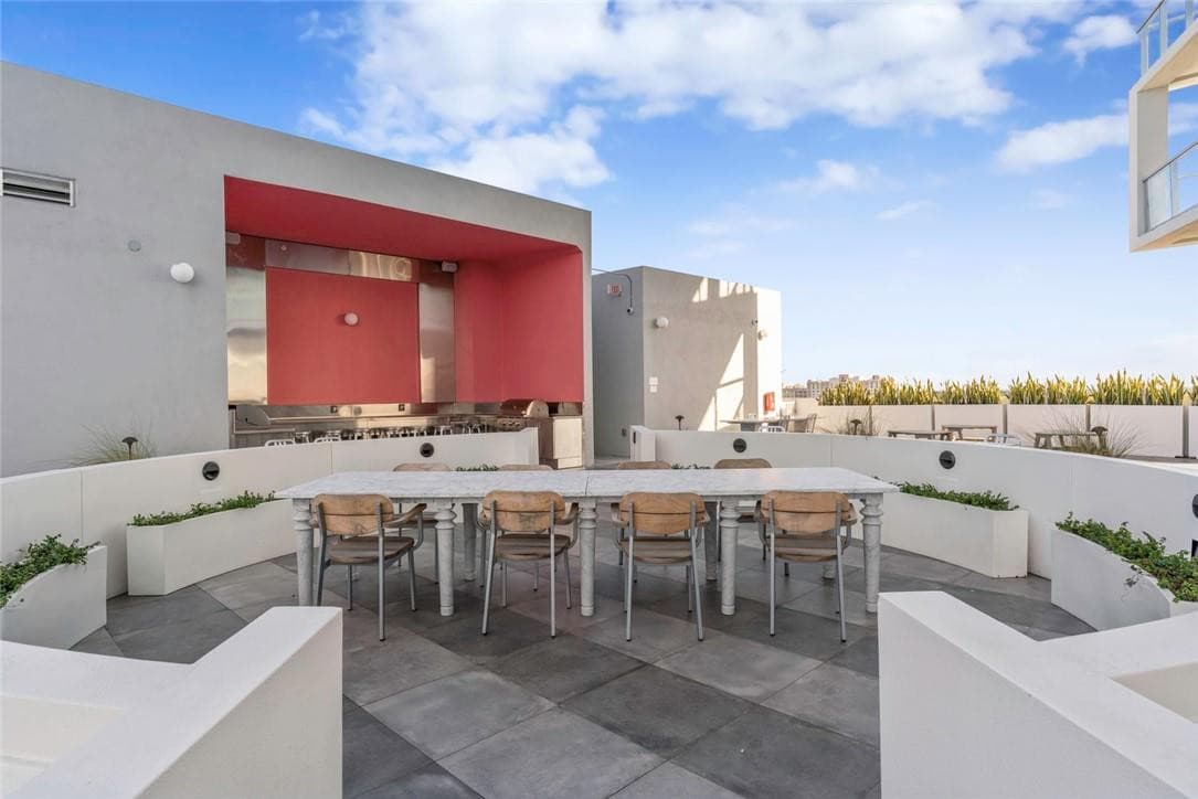 2000 METROPICA Way 2311, Sunrise, FL 33323 7