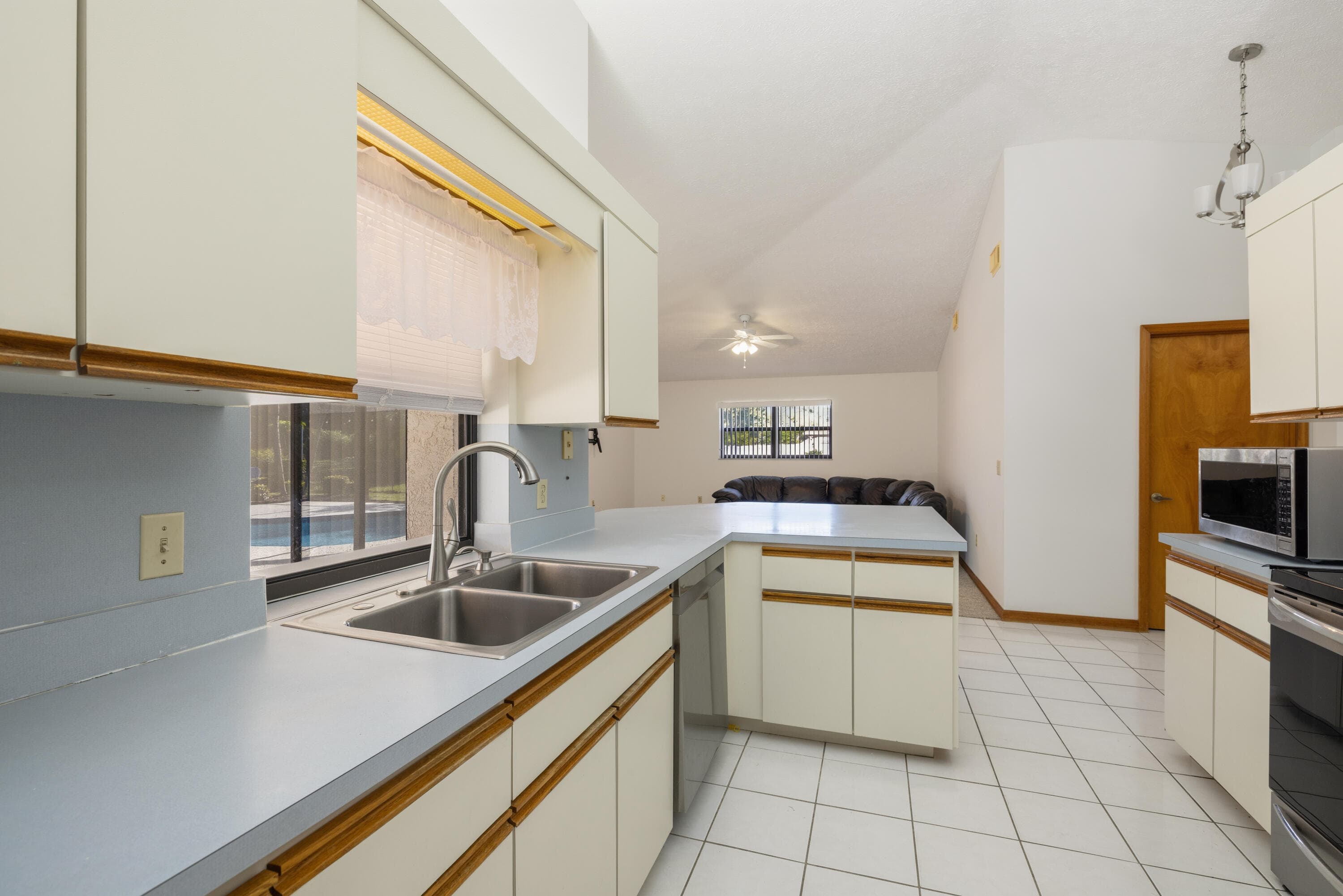 2373 SE GRAND Drive, Port St. Lucie, FL 34952 16