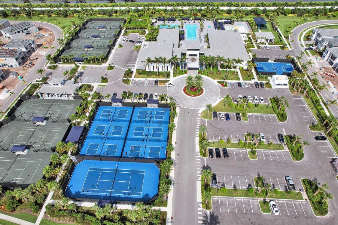 17523 RAINSTREAM Road, Boca Raton, FL 33496 82