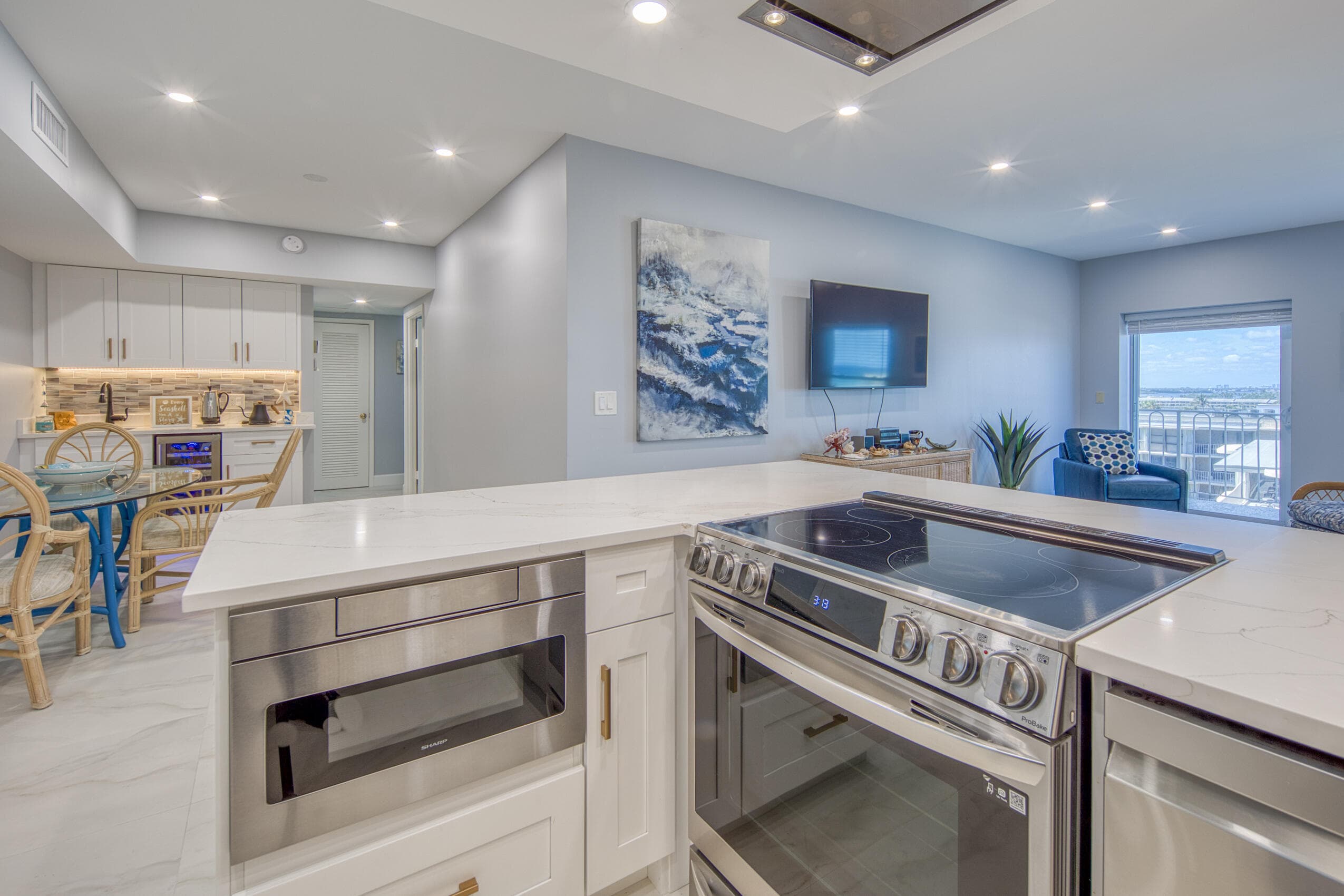 3230 S OCEAN Boulevard E609, Palm Beach, FL 33480 32