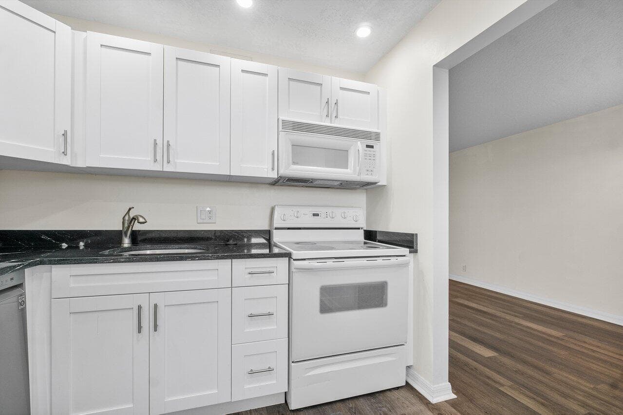 2615 NE 1ST Court 407, Boynton Beach, FL 33435 7