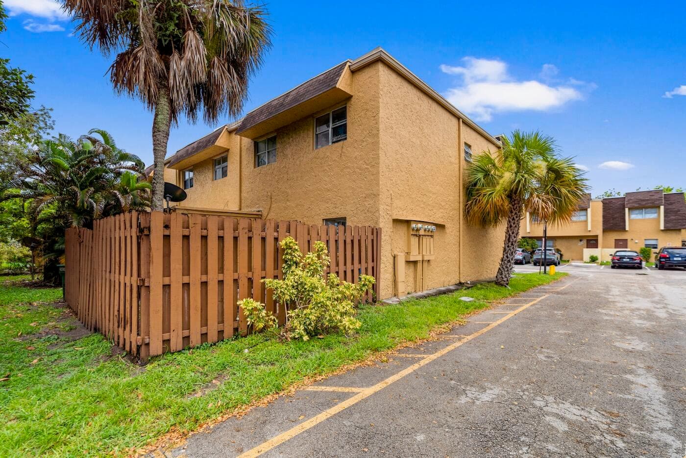 5655 BLUEBERRY Court 1, Lauderhill, FL 33313 3