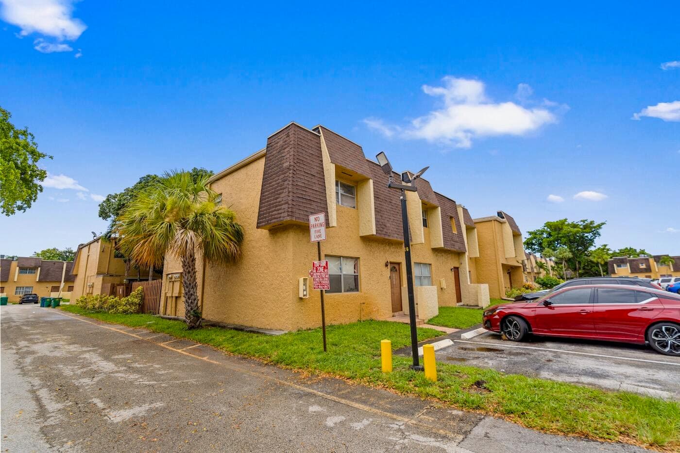 5655 BLUEBERRY Court 1, Lauderhill, FL 33313 7