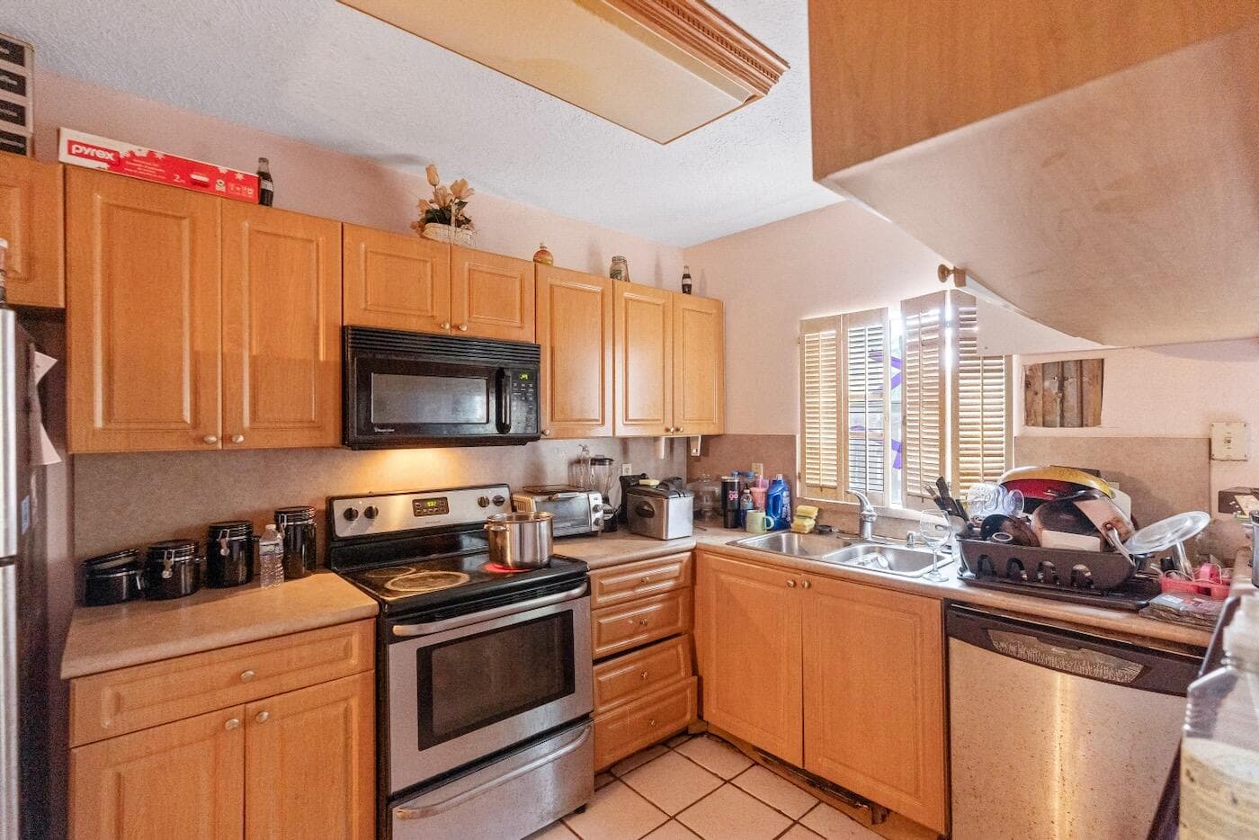 5655 BLUEBERRY Court 1, Lauderhill, FL 33313 30