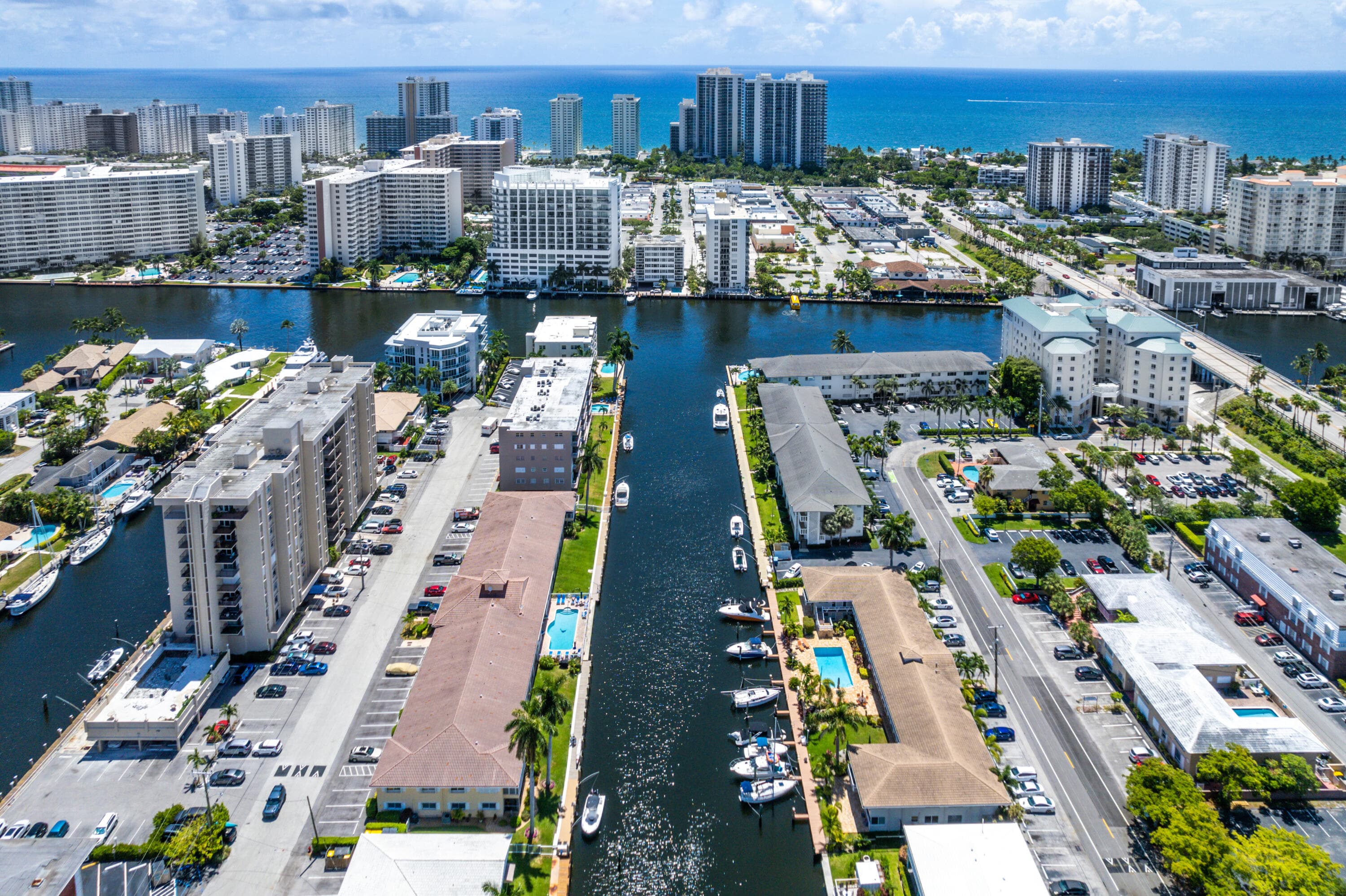 2881 NE 32nd Street 220, Fort Lauderdale, FL 33306 36