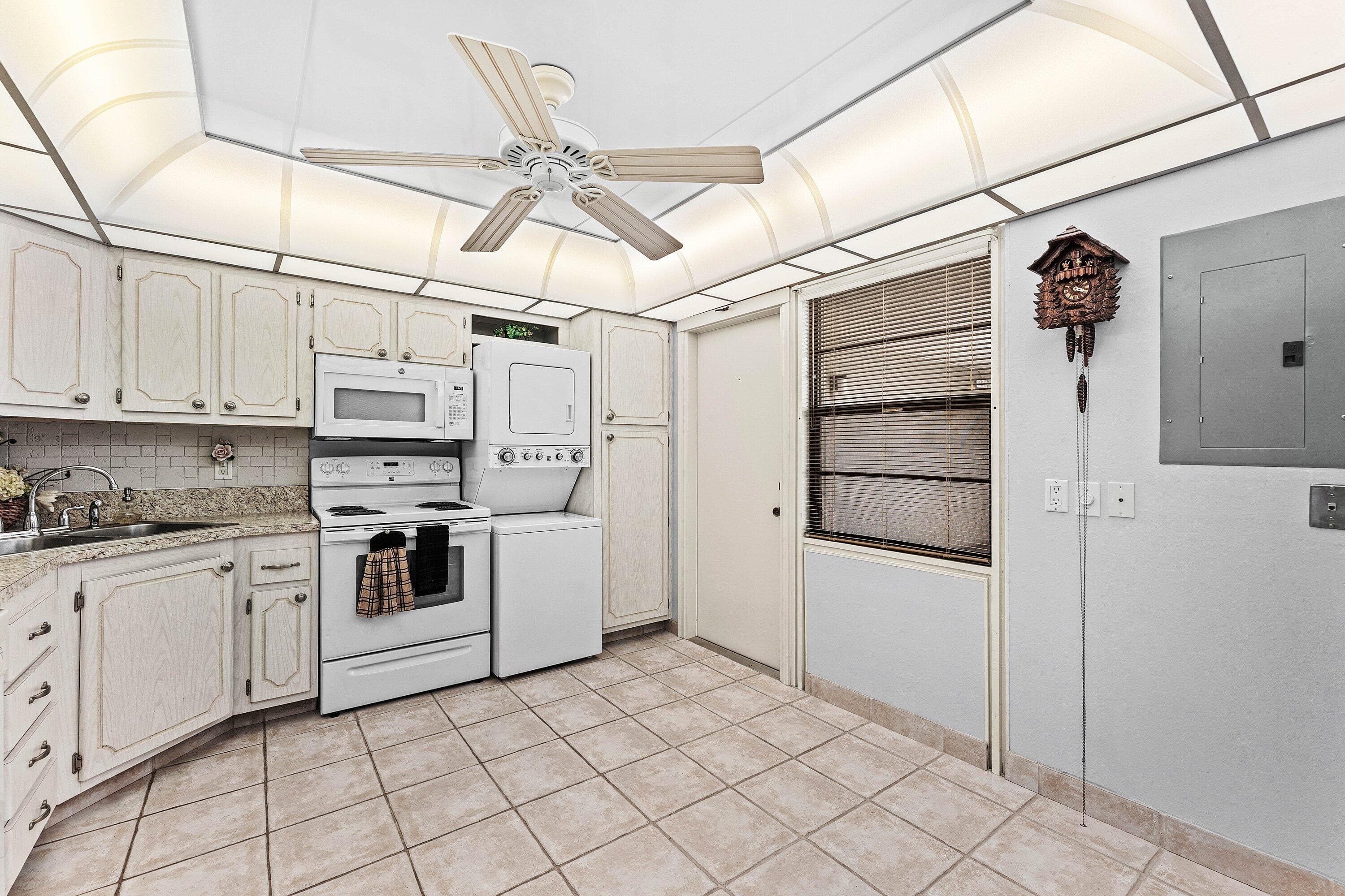 501 SW 11th Place 412, Boca Raton, FL 33432 13