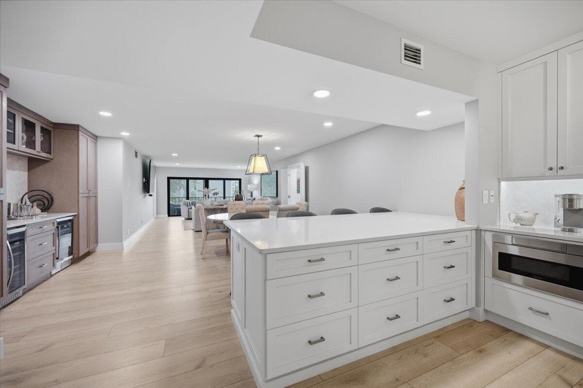 300 N Highway A1A 206n, Jupiter, FL 33477 2