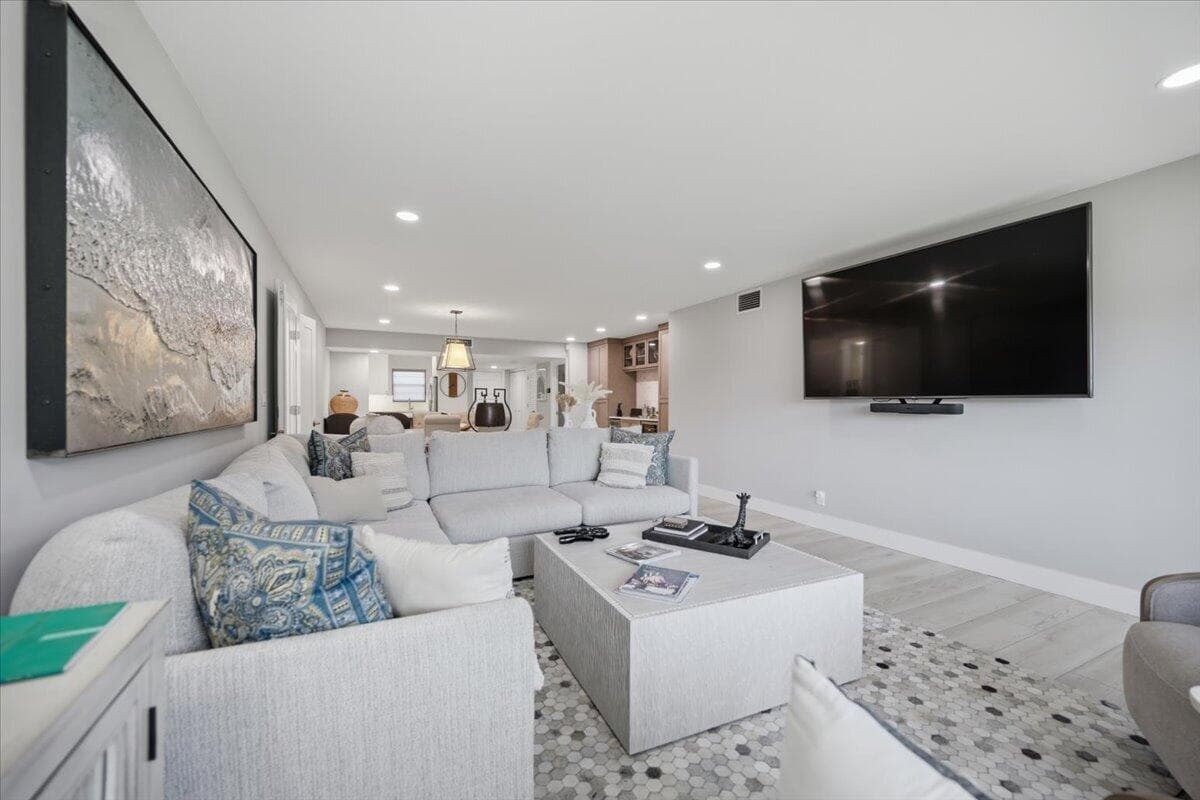 300 N Highway A1A 206n, Jupiter, FL 33477 13