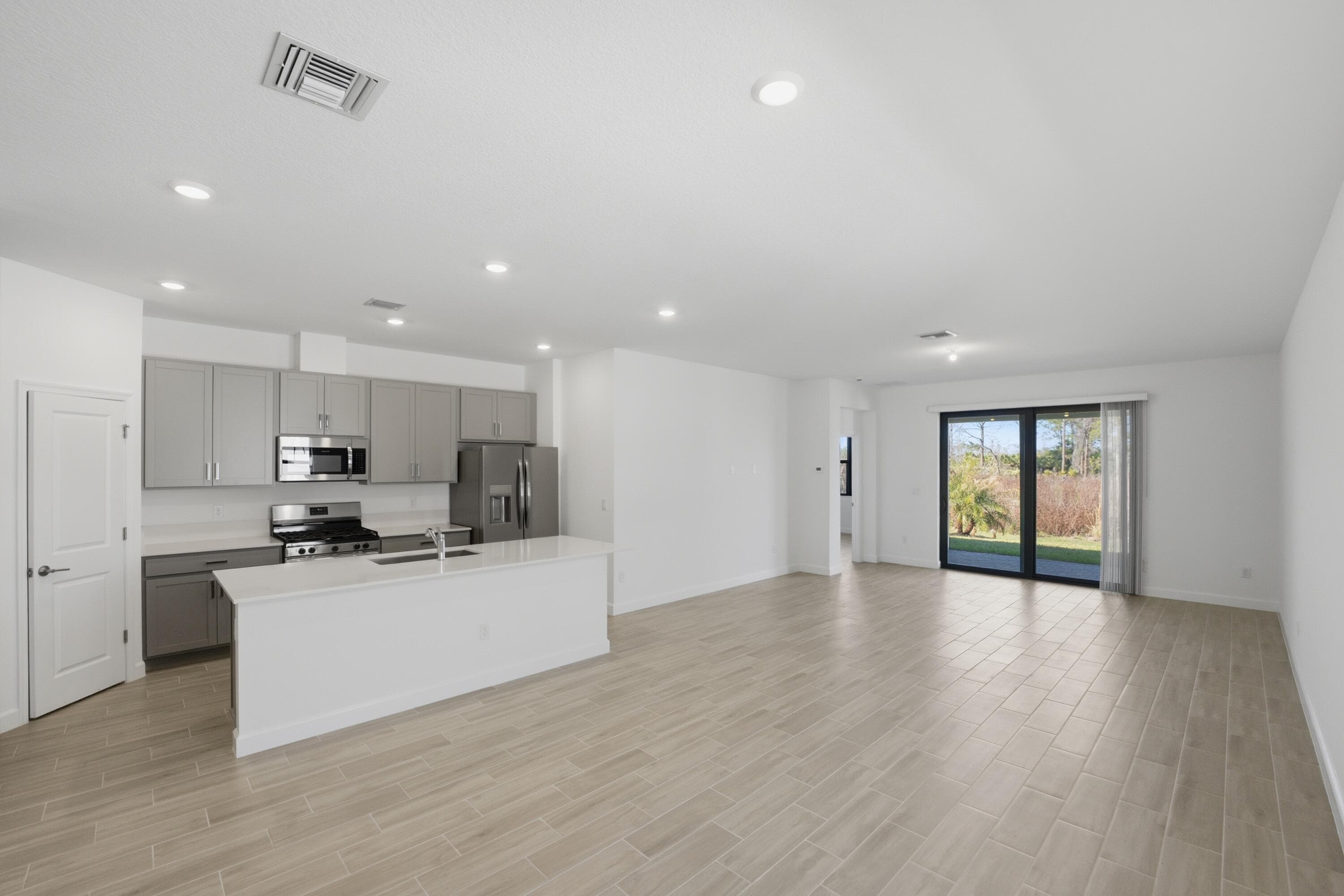 10659 NW WILGROVE Lane, Port St. Lucie, FL 34987 4