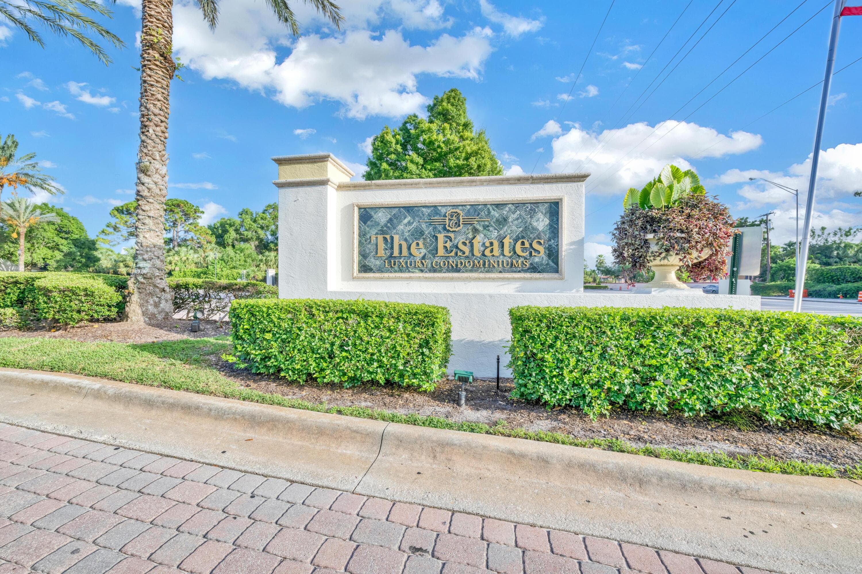 356 SE Rogers Court, Stuart, FL 34994 34