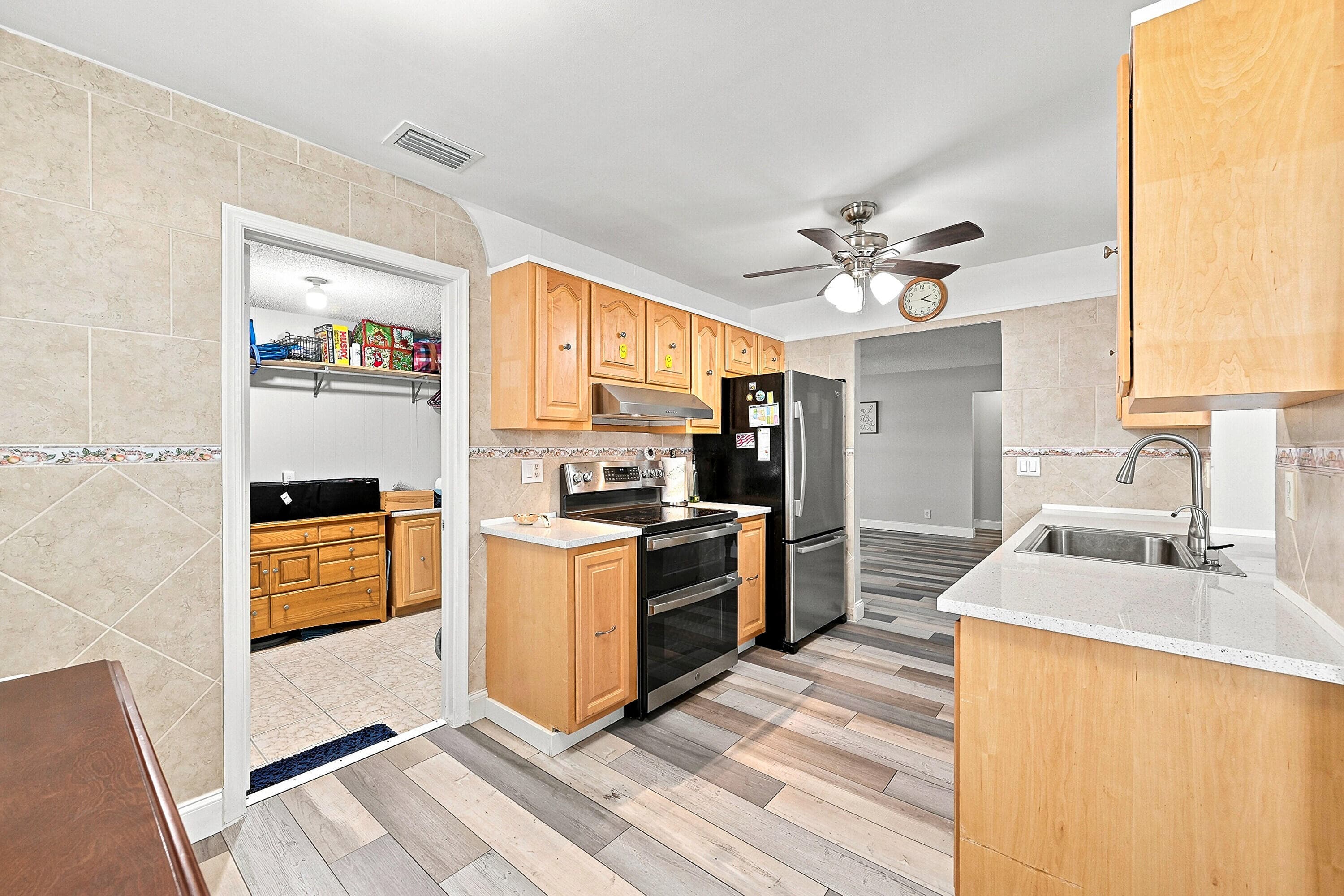 8960 NW 12TH Place, Plantation, FL 33322 14