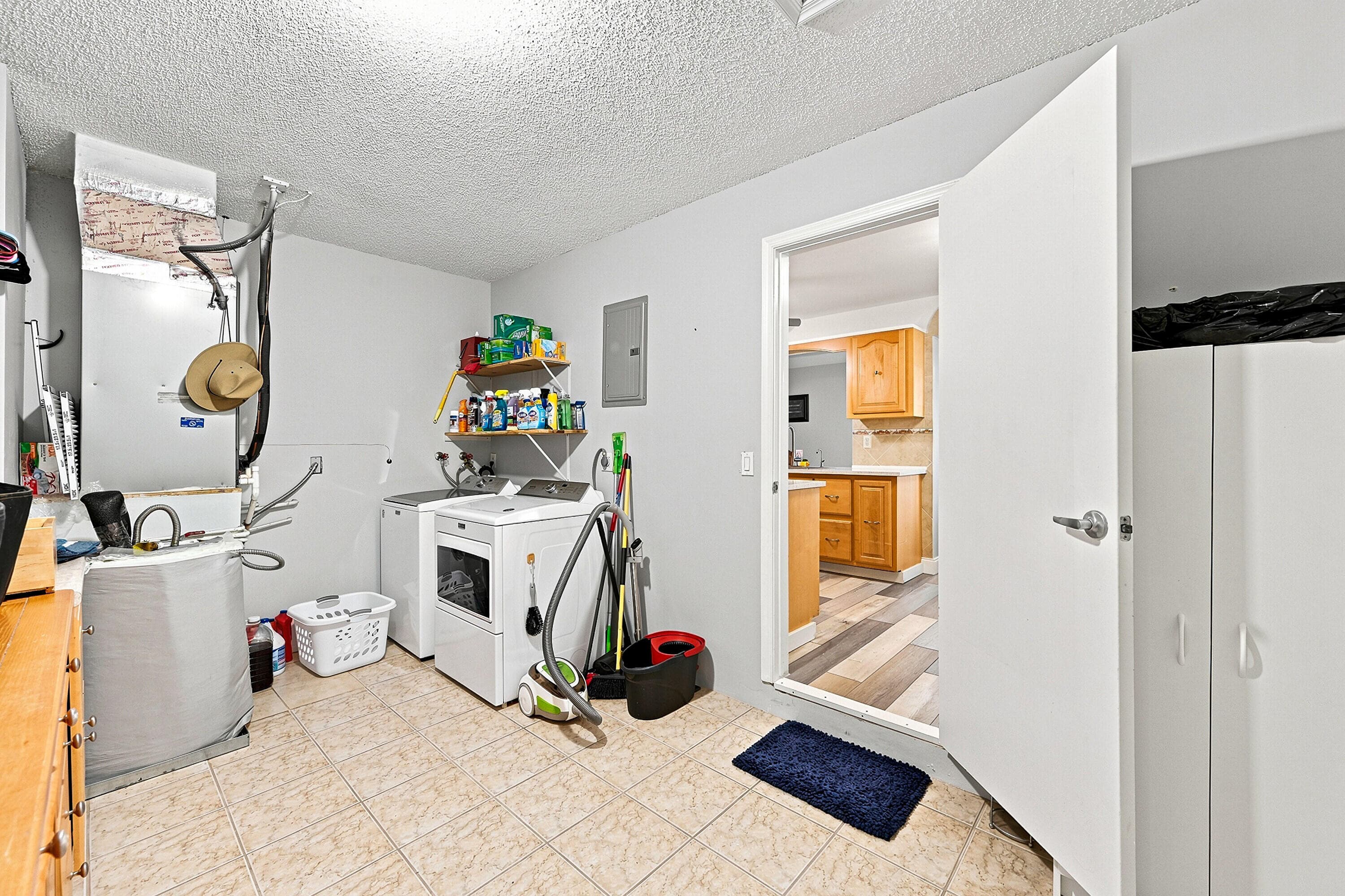 8960 NW 12TH Place, Plantation, FL 33322 36