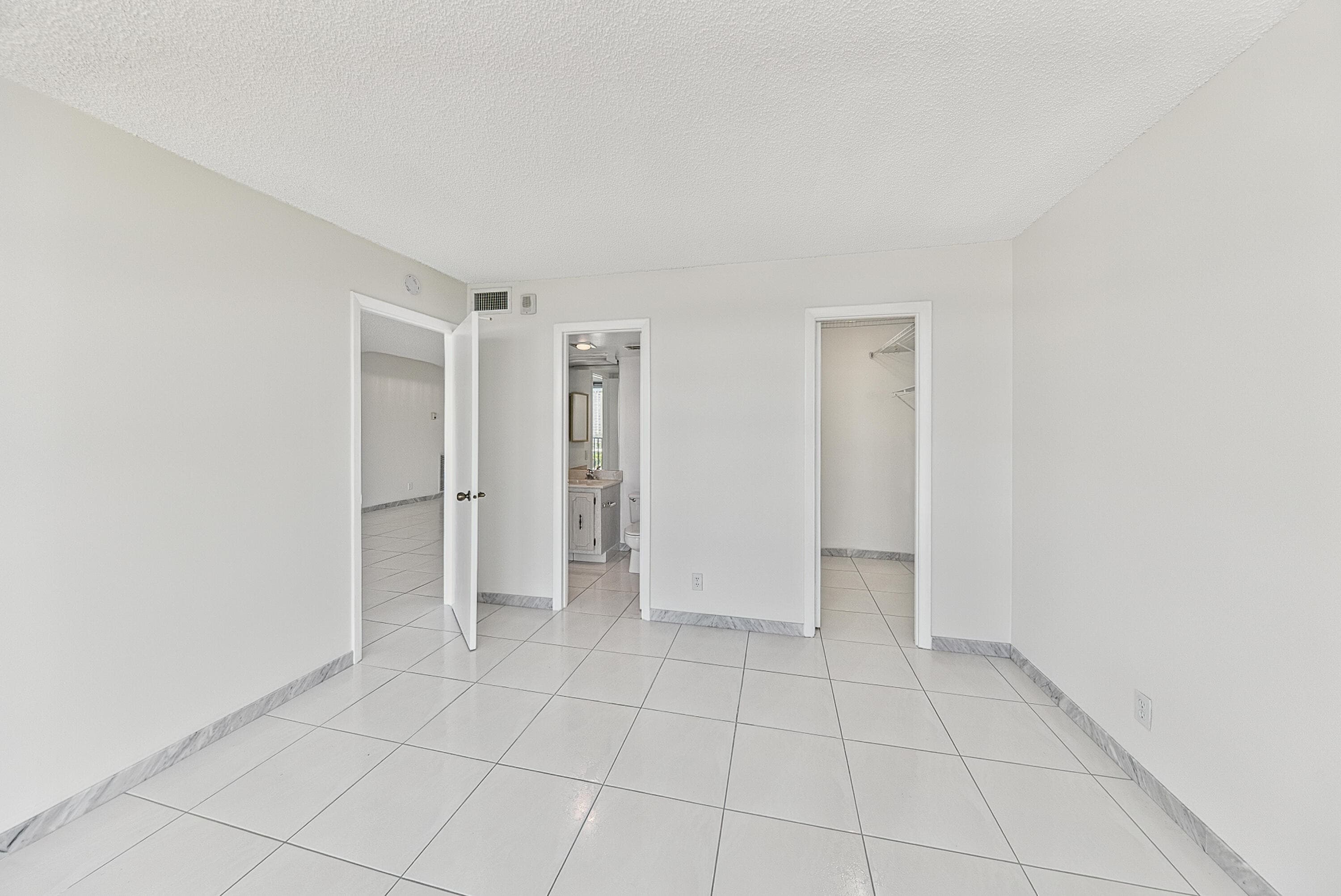 531 N Ocean Boulevard 805, Pompano Beach, FL 33062 24