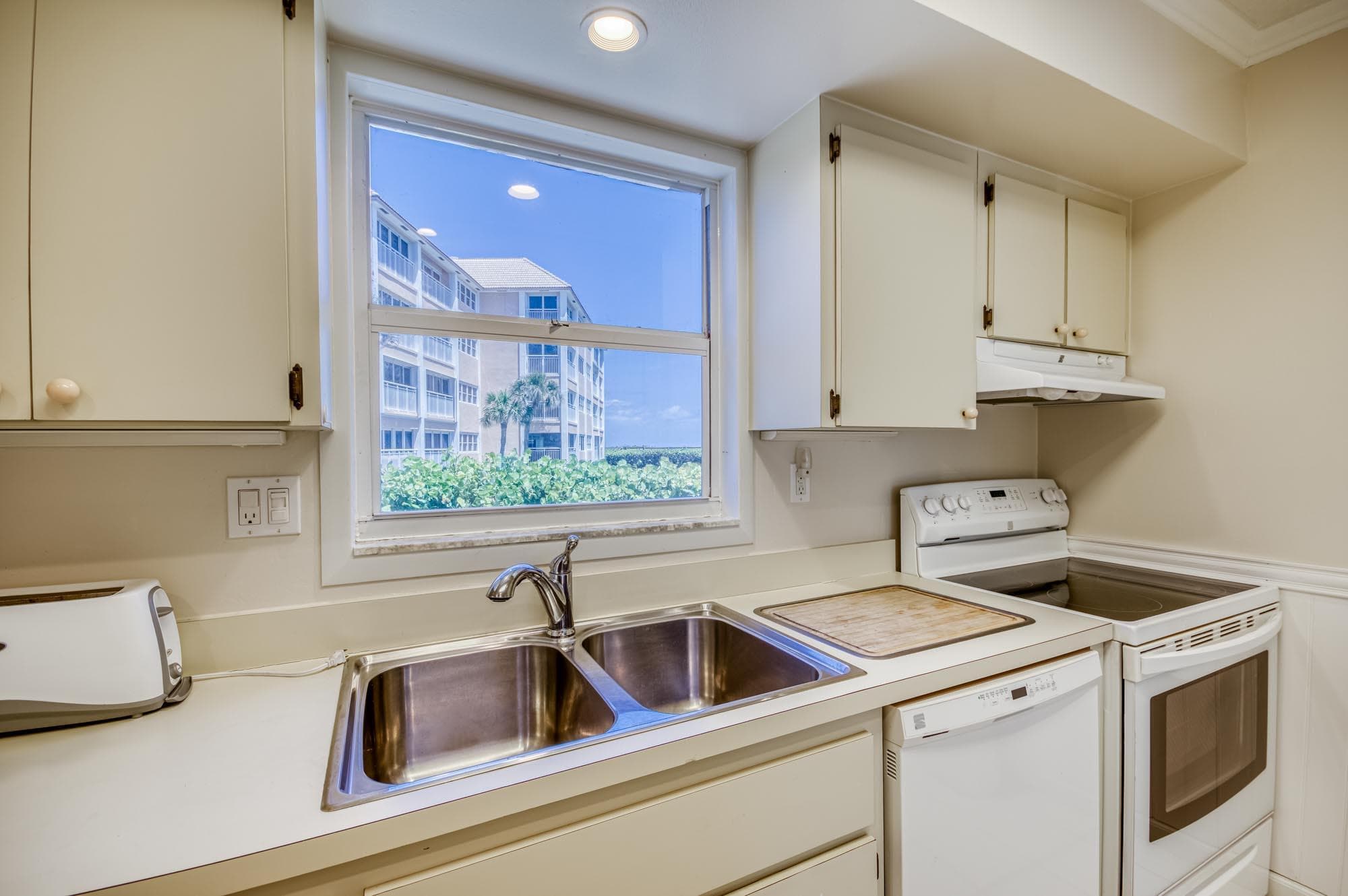 1501 NE Ocean Boulevard 8, Stuart, FL 34996 15
