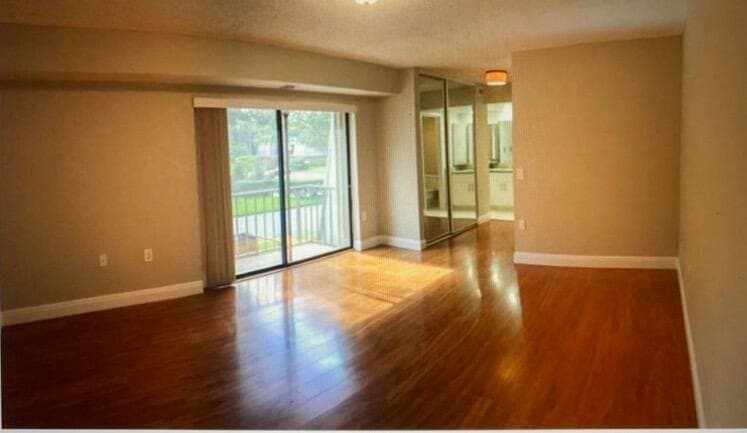 1700 Embassy Drive 105, West Palm Beach, FL 33401 4
