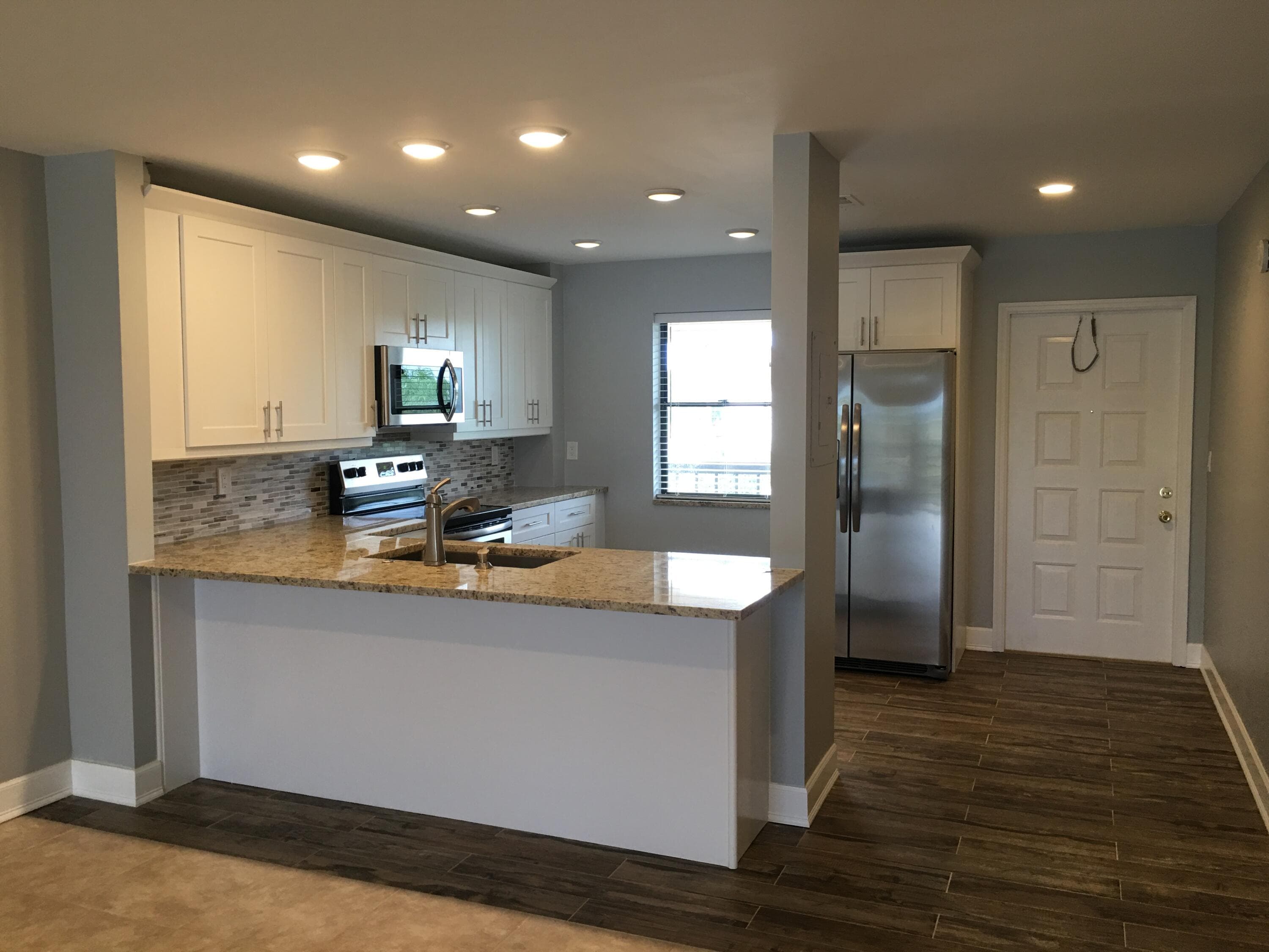 309 LAKE Circle 202, North Palm Beach, FL 33408 7