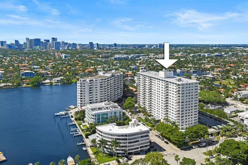 340 SUNSET Drive 401, Fort Lauderdale, FL 33301 32